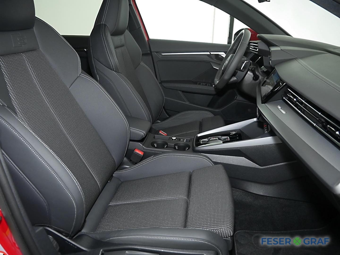 Bild über Audi A3 Sportback S line 35 TFSI S tronic - für weitere Informationen kontaktieren Sie den Audi Partner