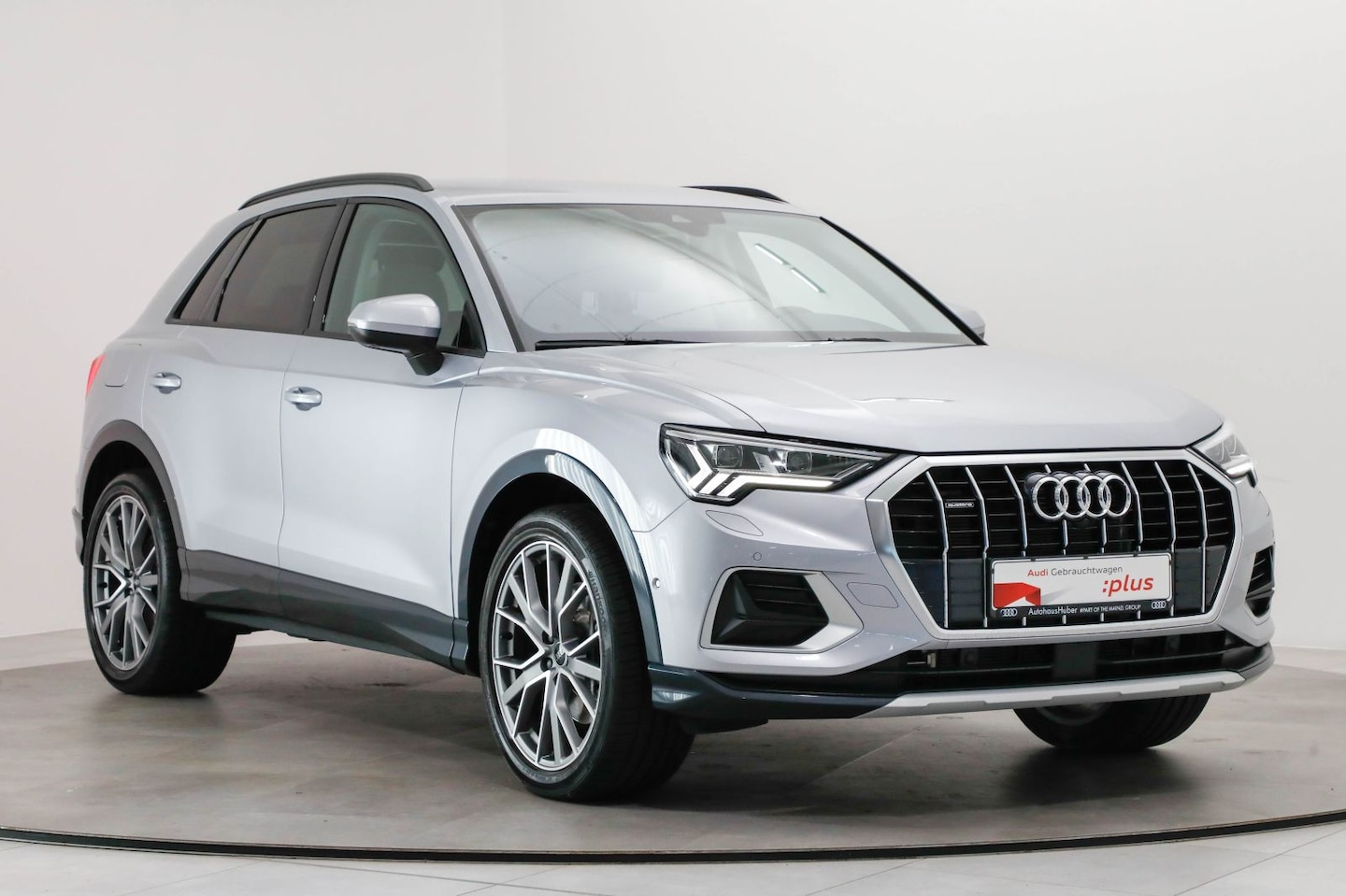 Bild über Audi Q3 advanced 40 TDI quattro S tronic - für weitere Informationen kontaktieren Sie den Audi Partner