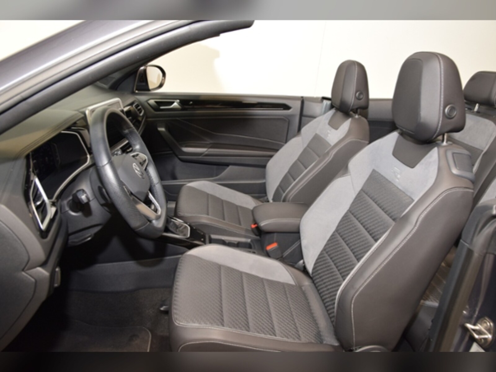 Volkswagen T-Roc Cabriolet – Bild 12