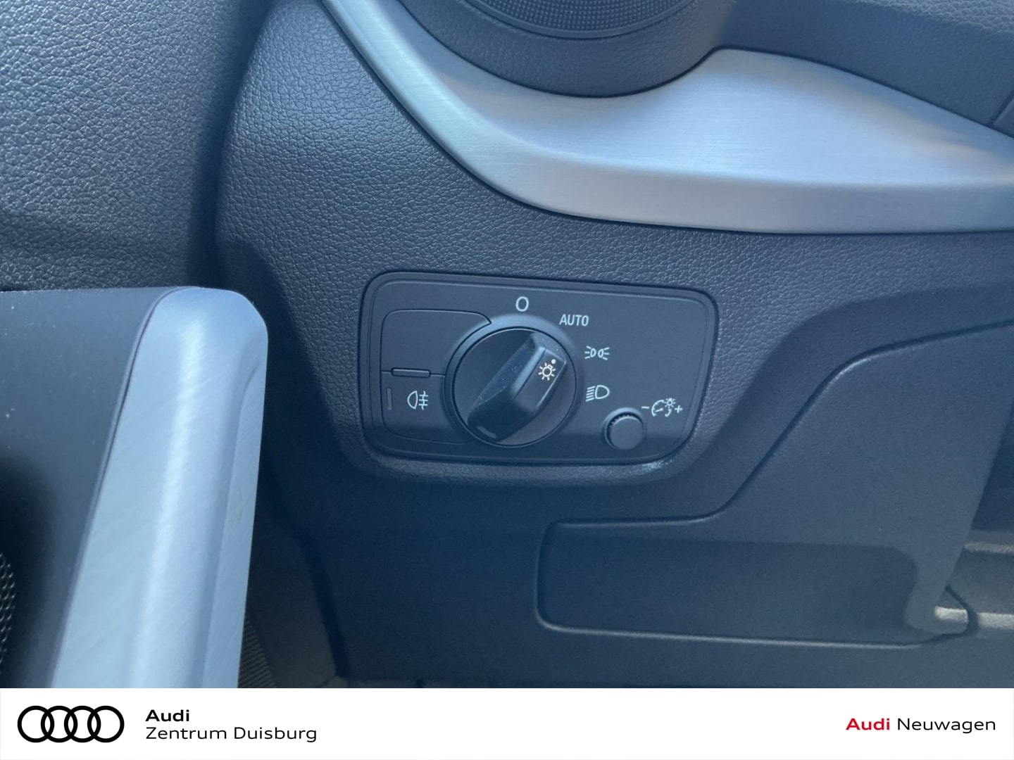 Bild über Audi Q2 advanced 35 TFSI S tronic - für weitere Informationen kontaktieren Sie den Audi Partner