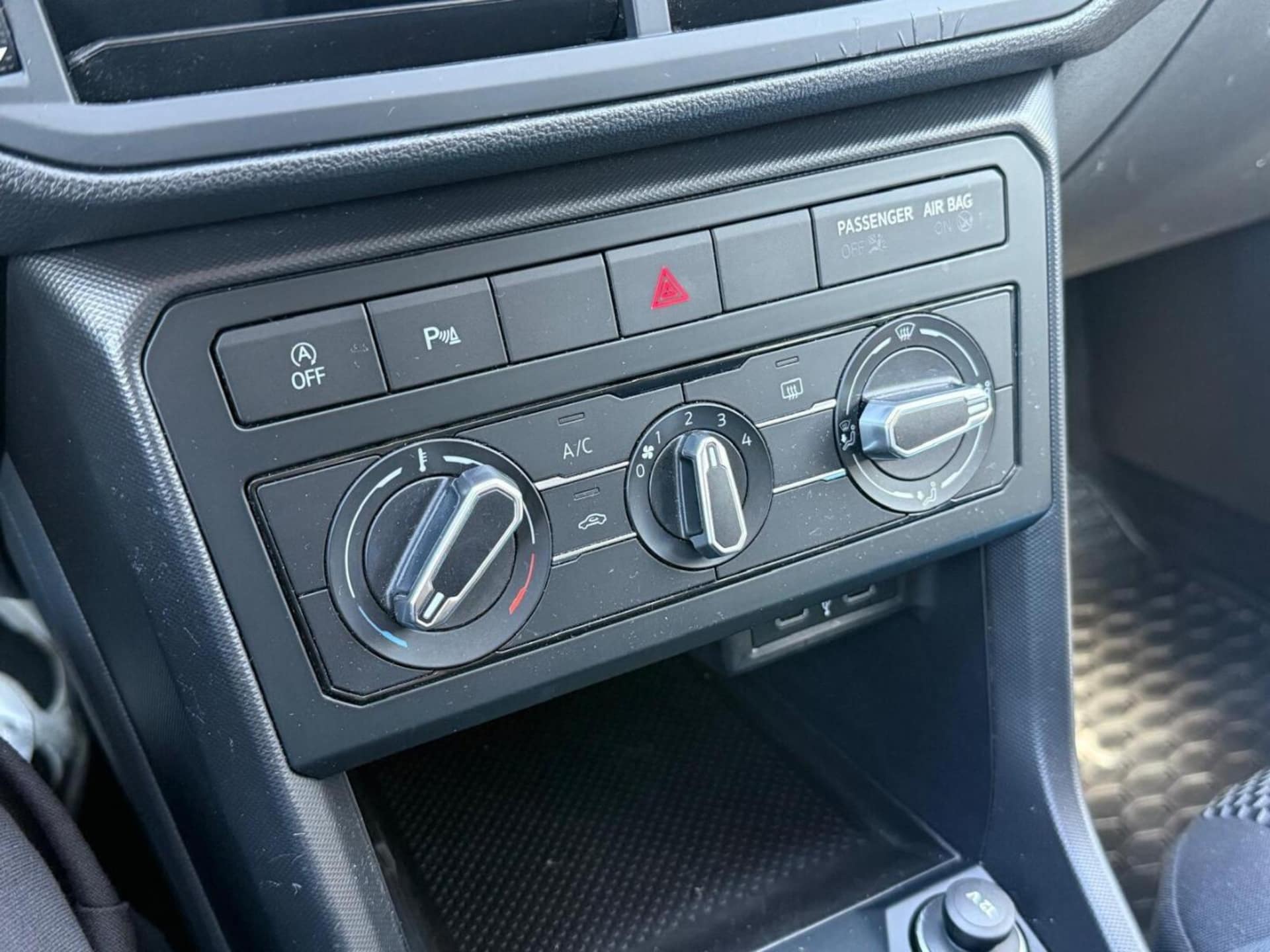 Volkswagen T-Cross Model bazowy