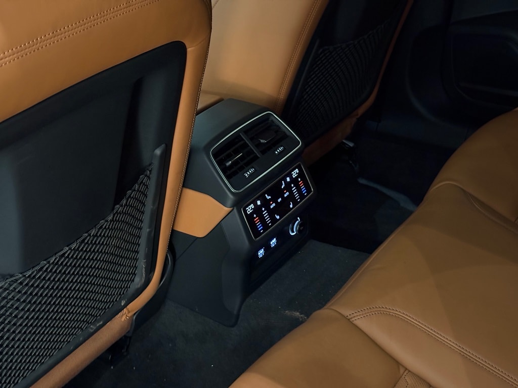 Bild som visar Audi RS 6 Avant RS 6 Avant 600 hk tiptronic - för mer information kontakta din Audi Partner