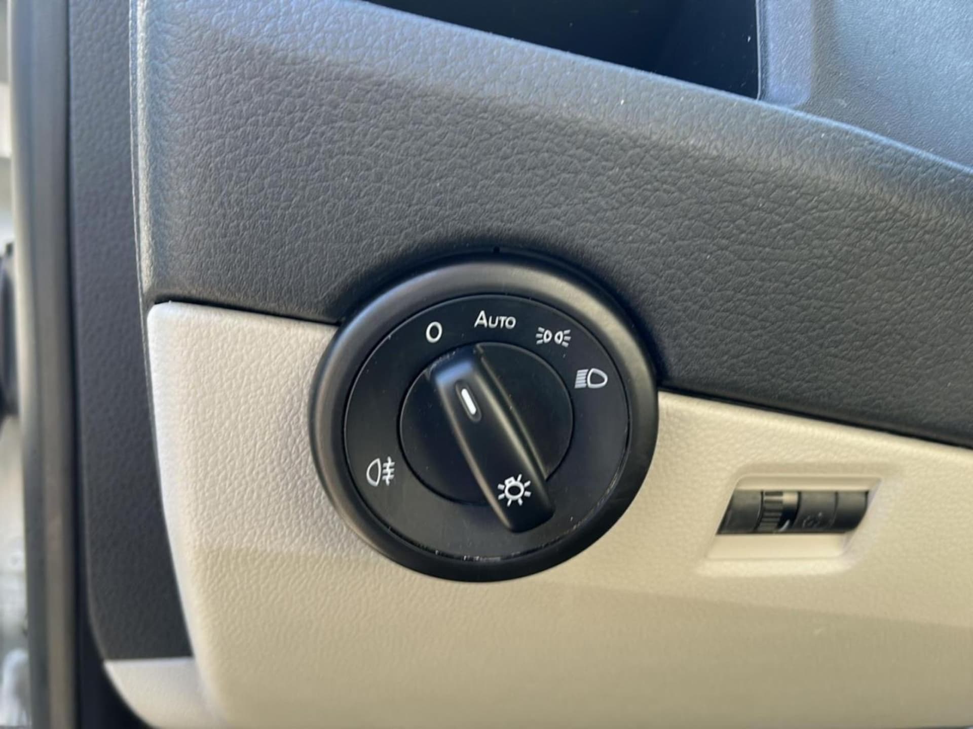 Volkswagen T6 Transporter Kasten langer Radstand