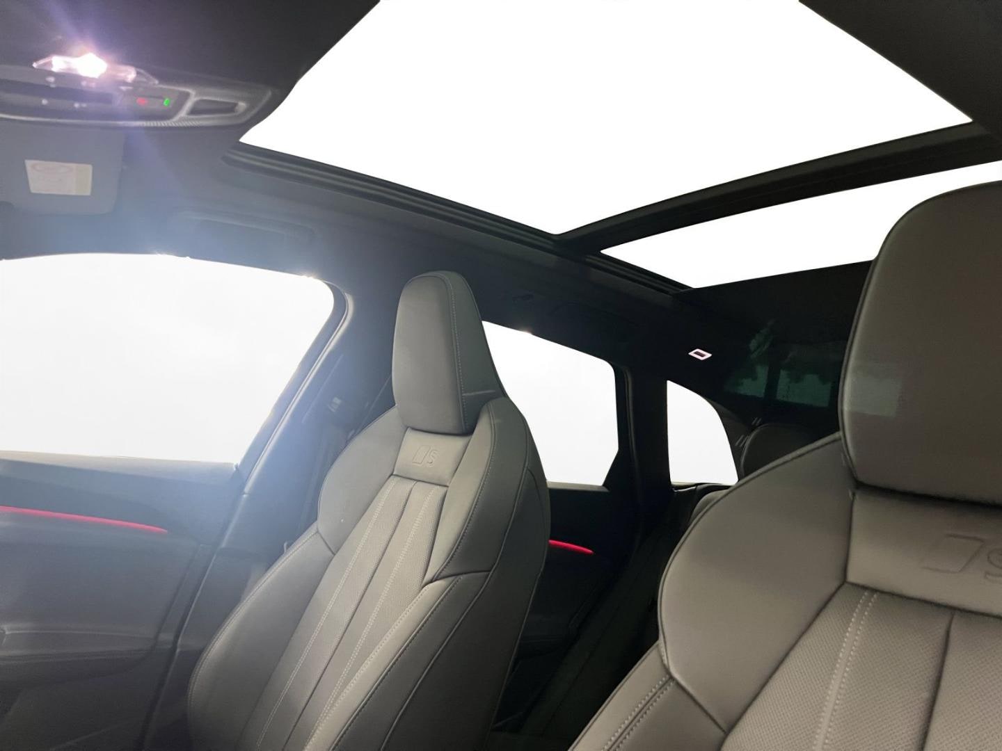 Bild über Audi Q5 SUV TFSI 150 kW S tronic - für weitere Informationen kontaktieren Sie den Audi Partner