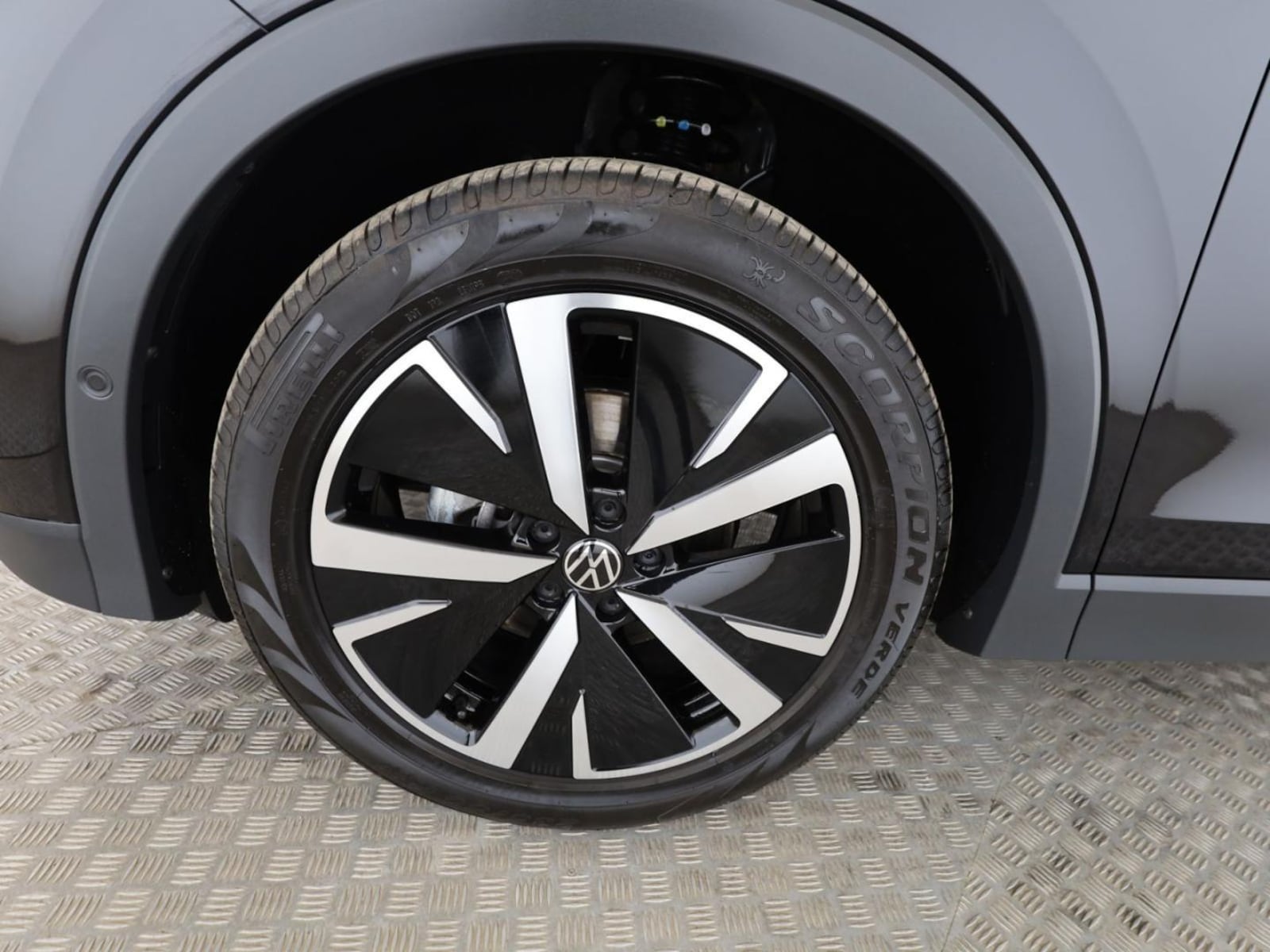 Volkswagen Tiguan – Bild 12
