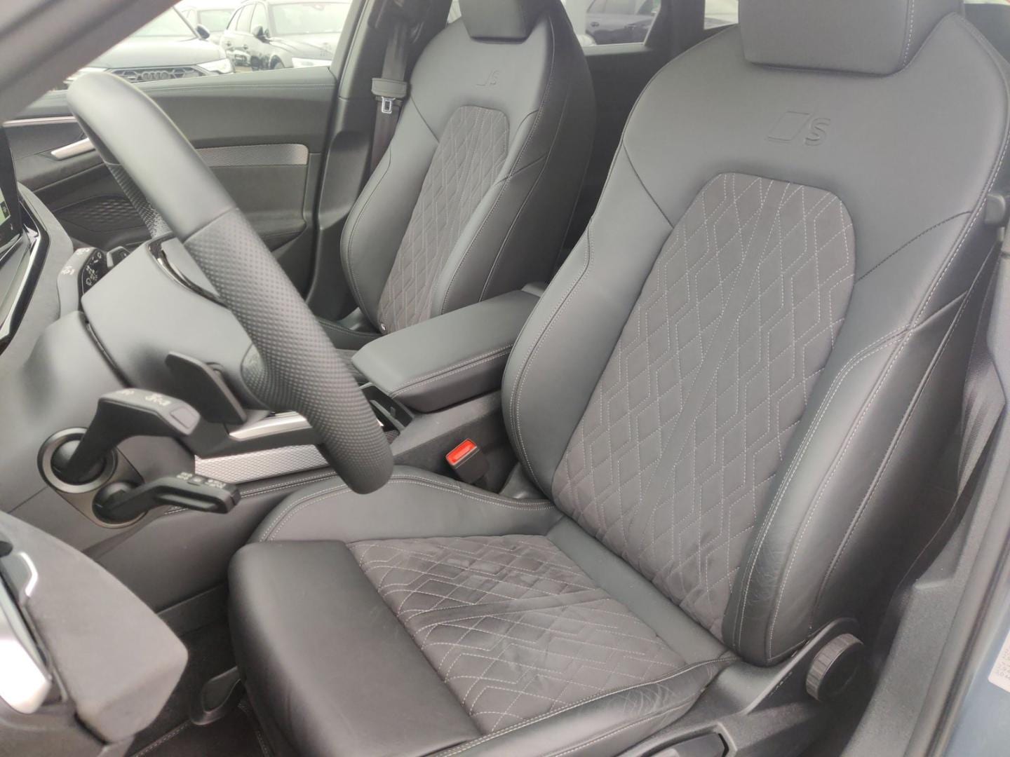 Bild über Audi A5 Avant TDI quattro 150 kW S tronic - für weitere Informationen kontaktieren Sie den Audi Partner