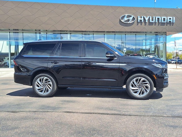 2025 Lincoln Navigator