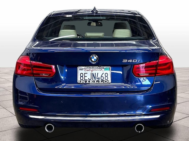 2018 BMW