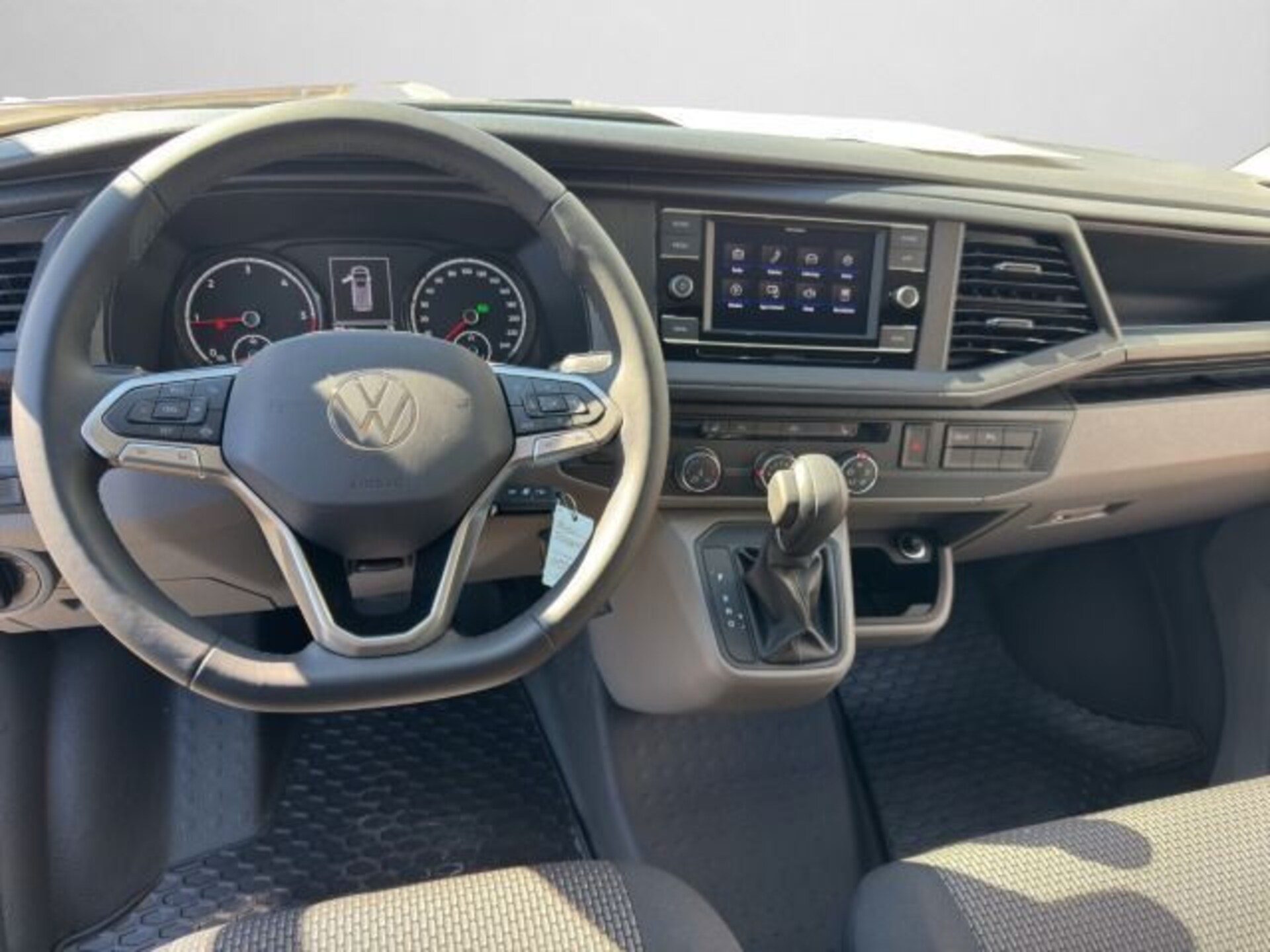 Volkswagen T6.1 Transporter Kasten langer Radstand