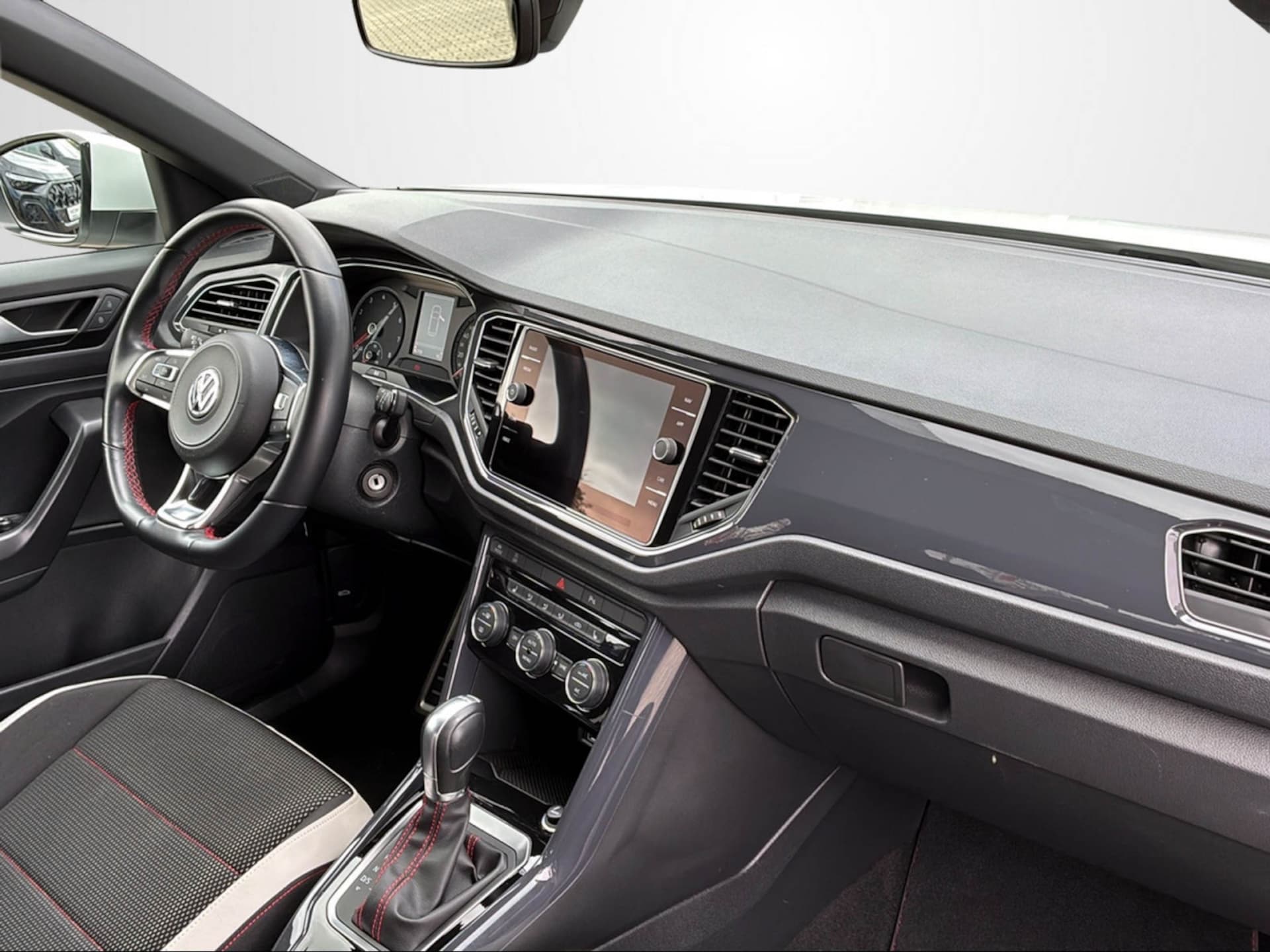 Volkswagen T-Roc Sport