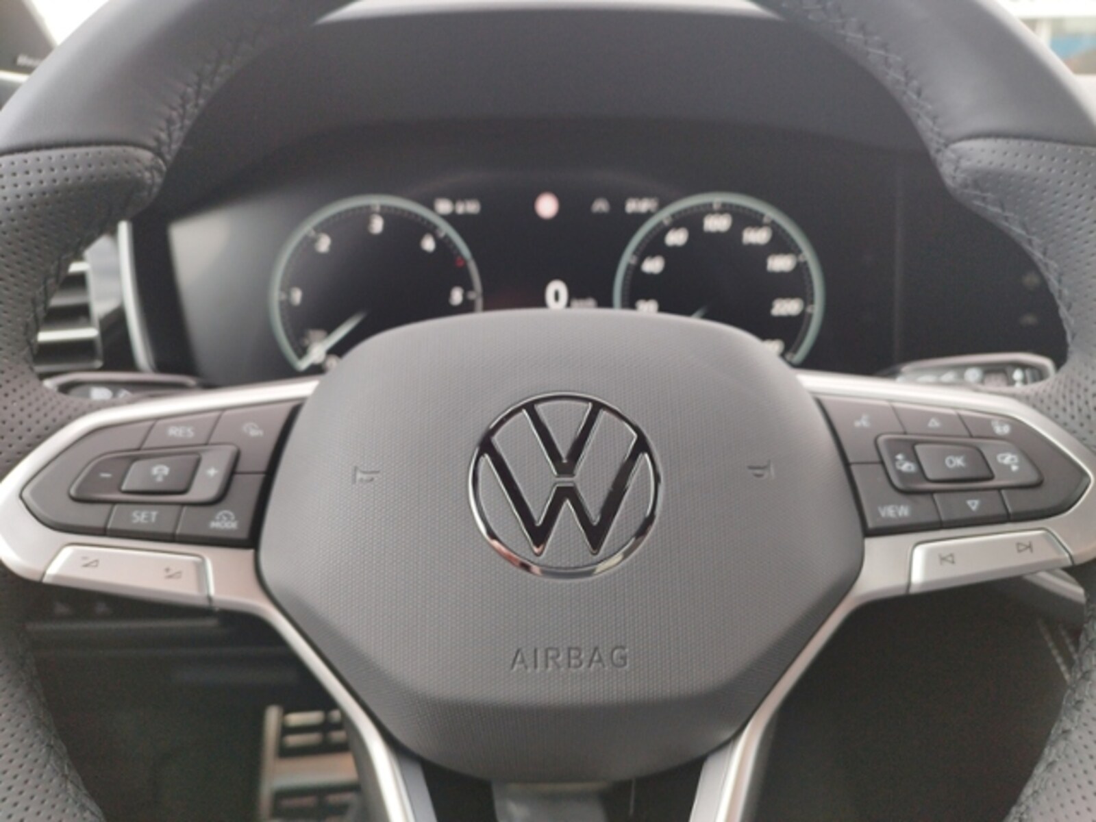 Volkswagen Touareg – Bild 14