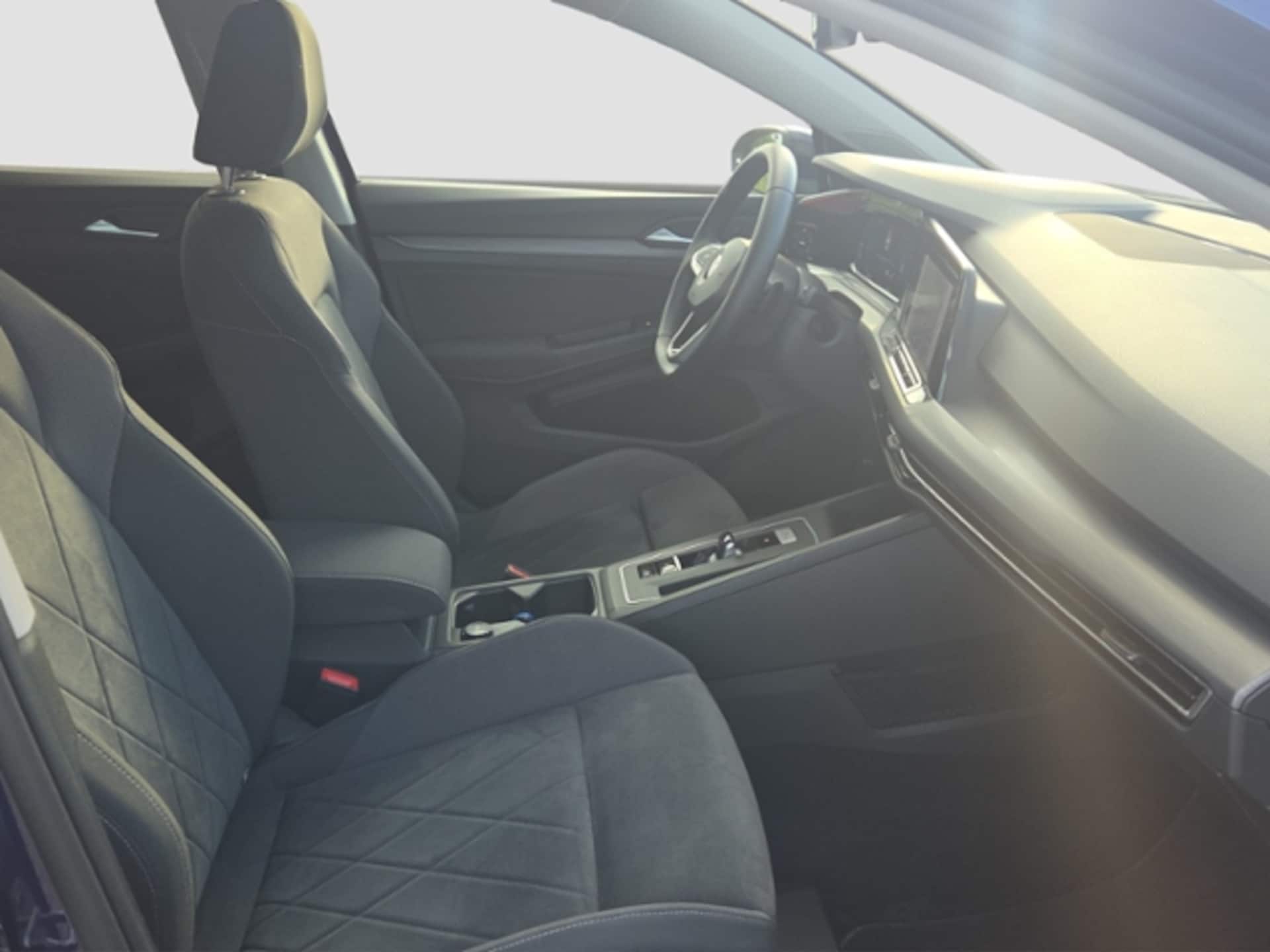 Volkswagen Golf Style