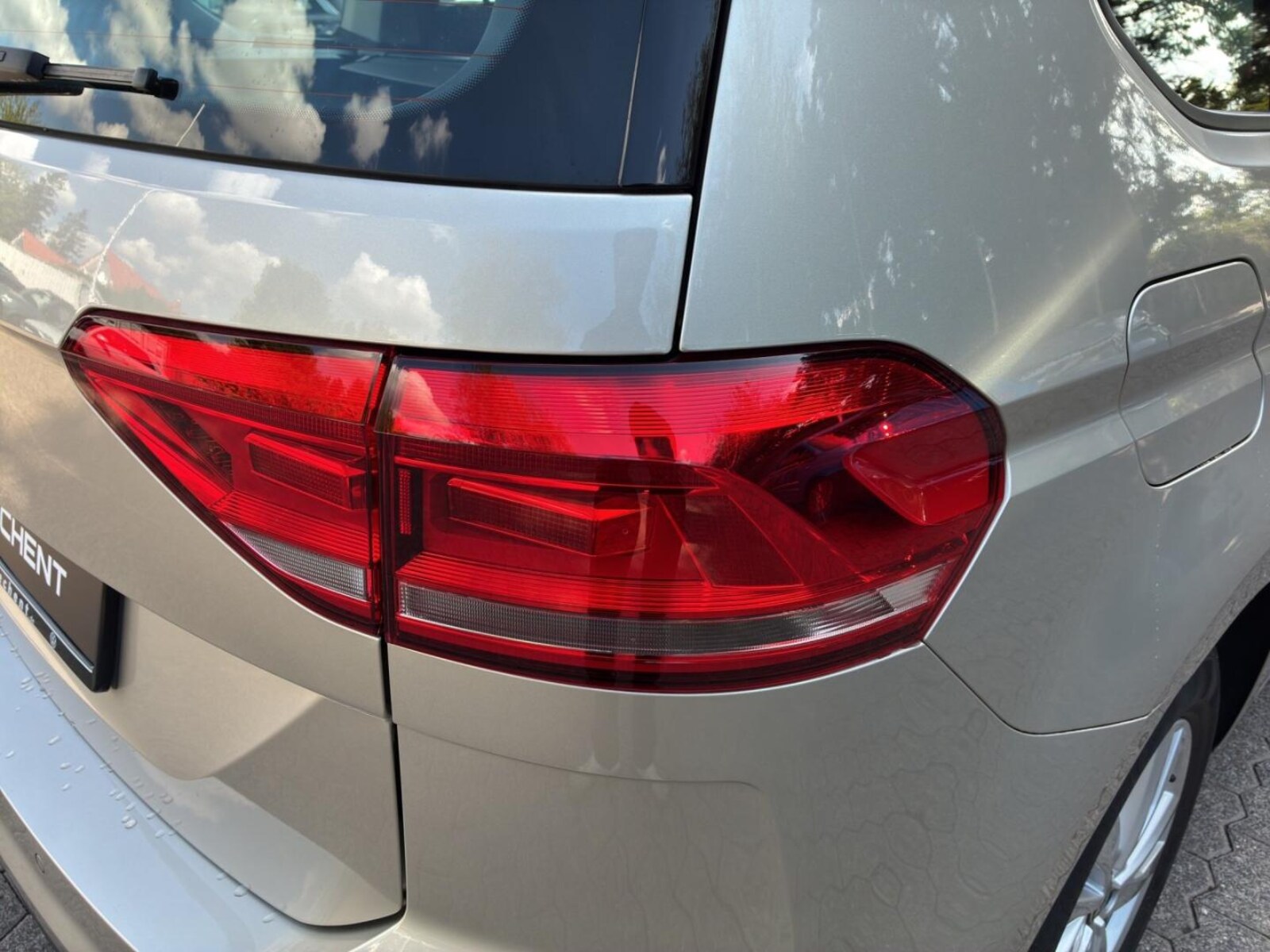 Volkswagen Touran – Bild 9