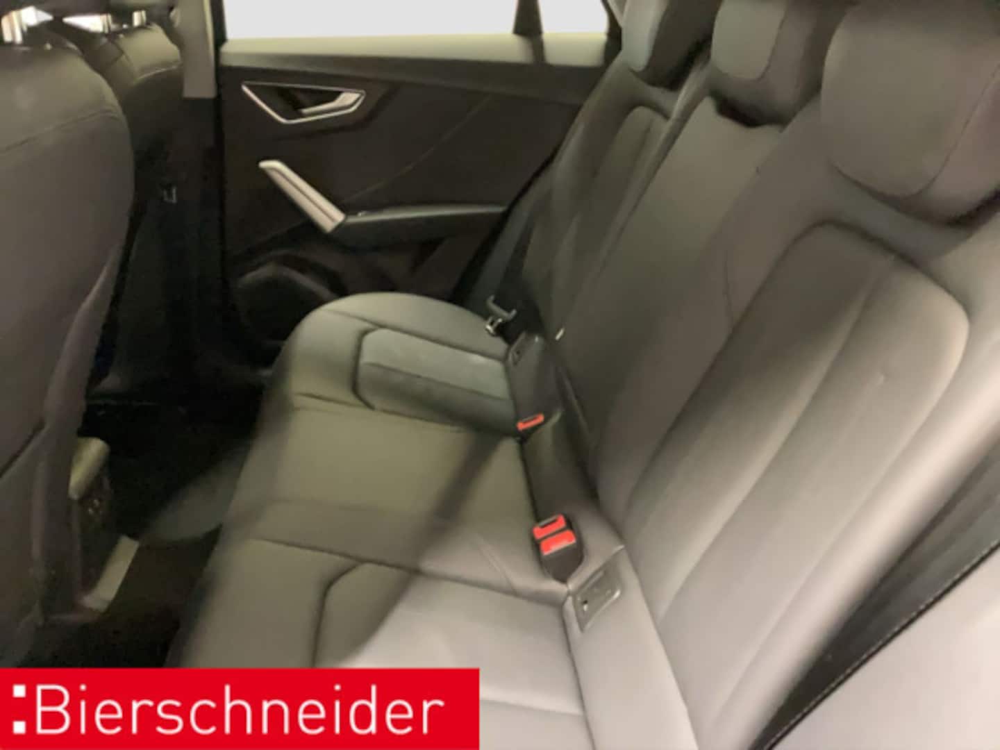 Bild über Audi Q2 advanced 35 TFSI S tronic - für weitere Informationen kontaktieren Sie den Audi Partner