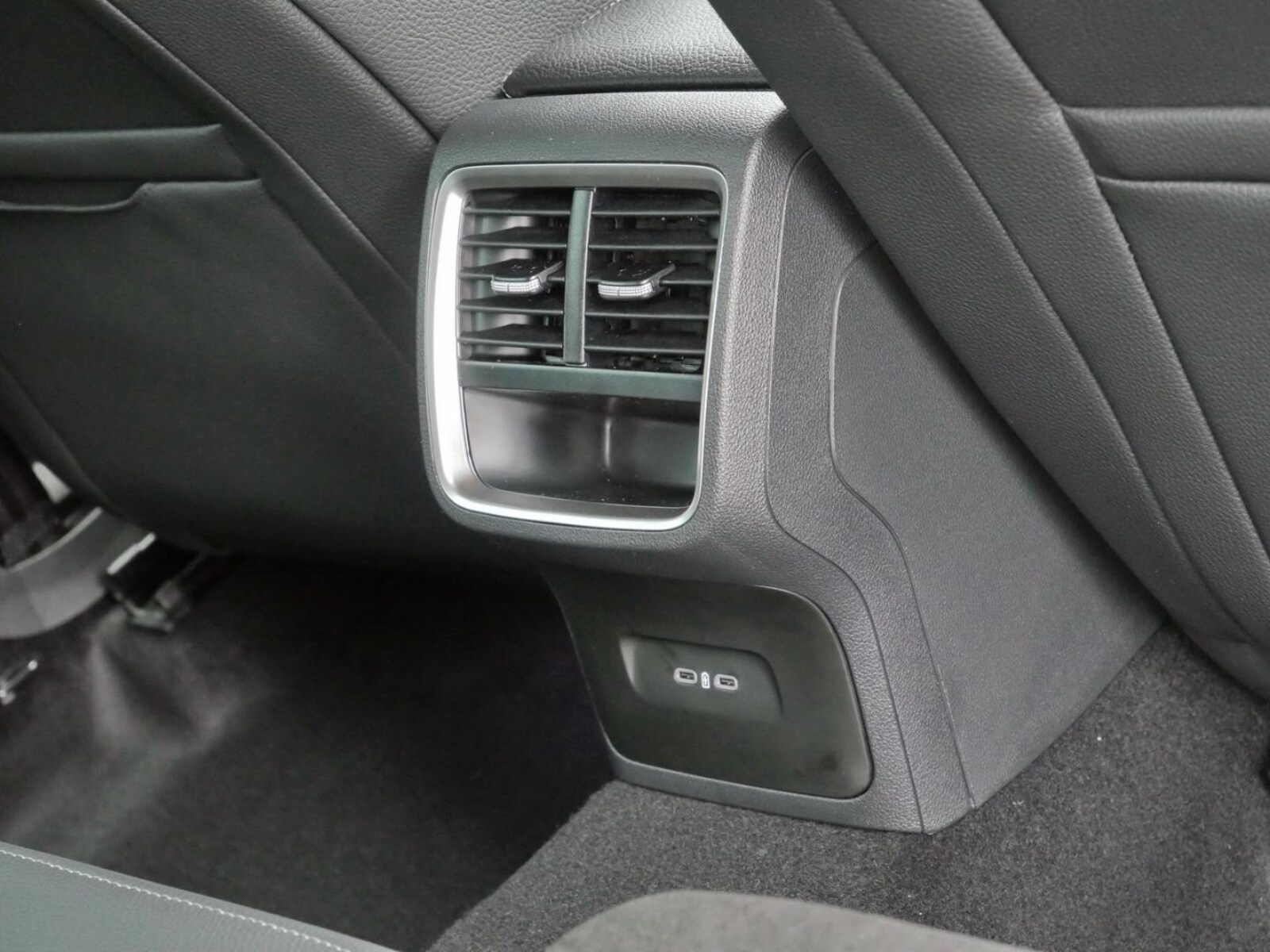 Škoda Octavia Combi – Bild 17