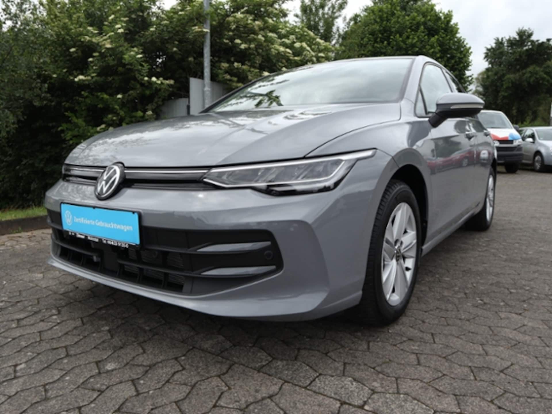 Volkswagen Golf Life