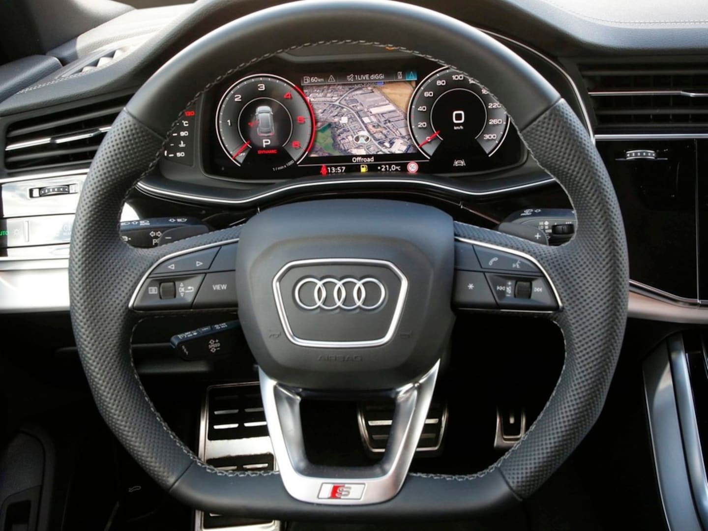 Bild über Audi Q8 SUV 50 TDI quattro tiptronic - für weitere Informationen kontaktieren Sie den Audi Partner
