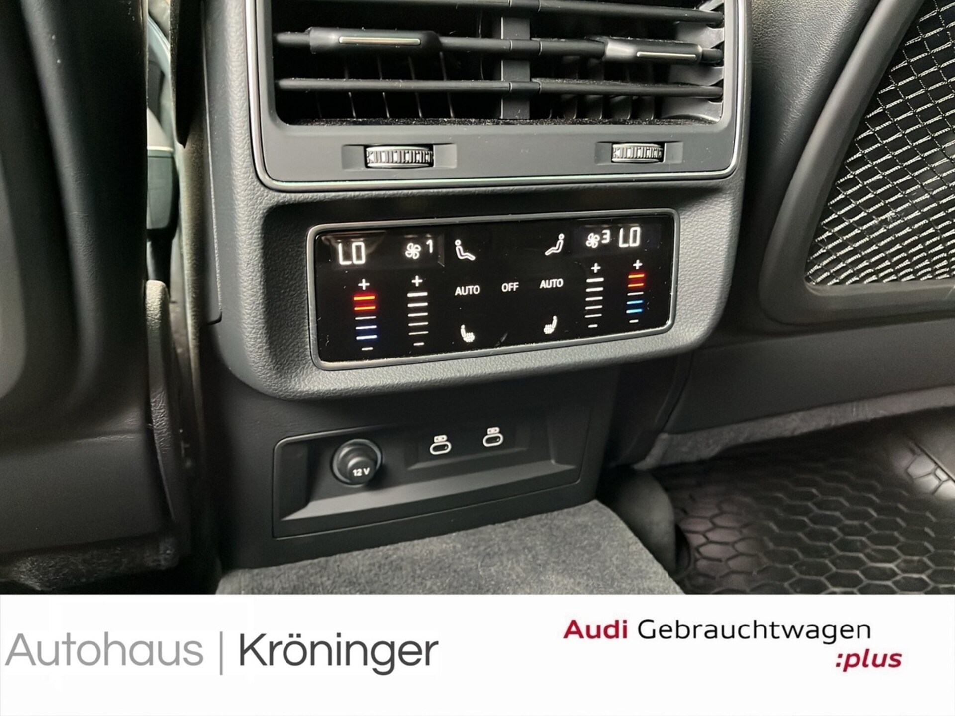 Audi SQ8 SUV