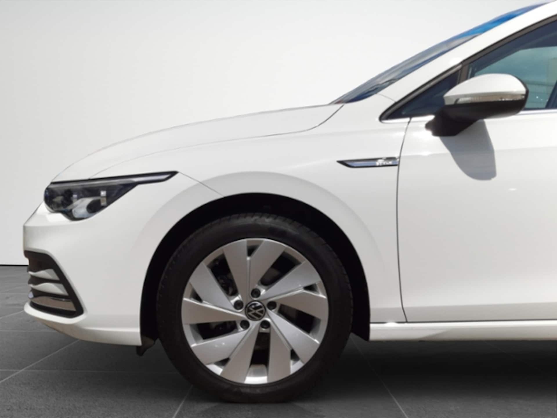 Volkswagen Golf Style