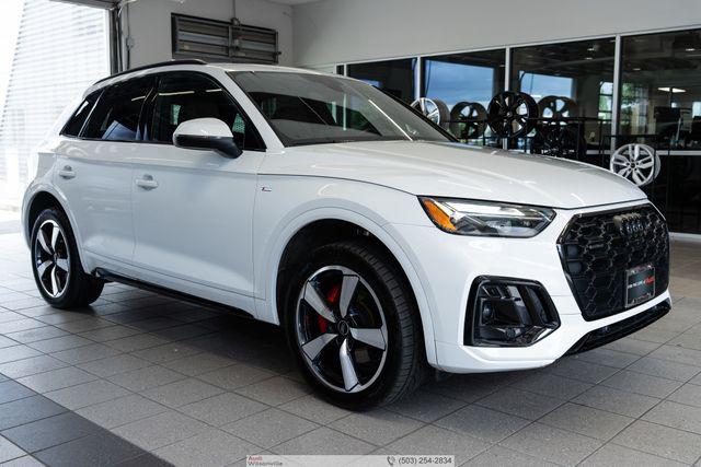 2024 Audi Q5 45 Premium Plus's photo
