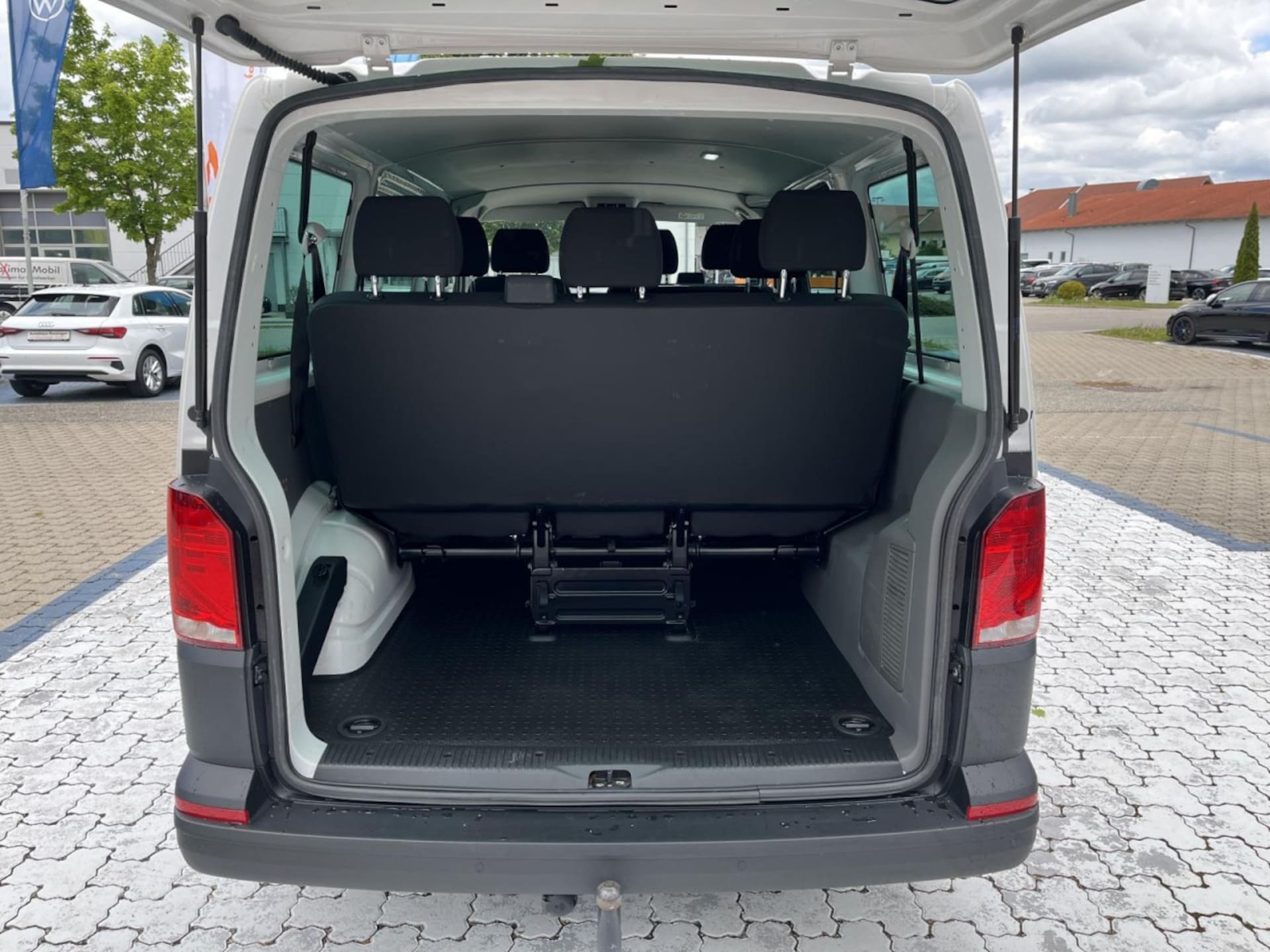 Volkswagen T6.1 Transporter Kombi kurzer Radstand