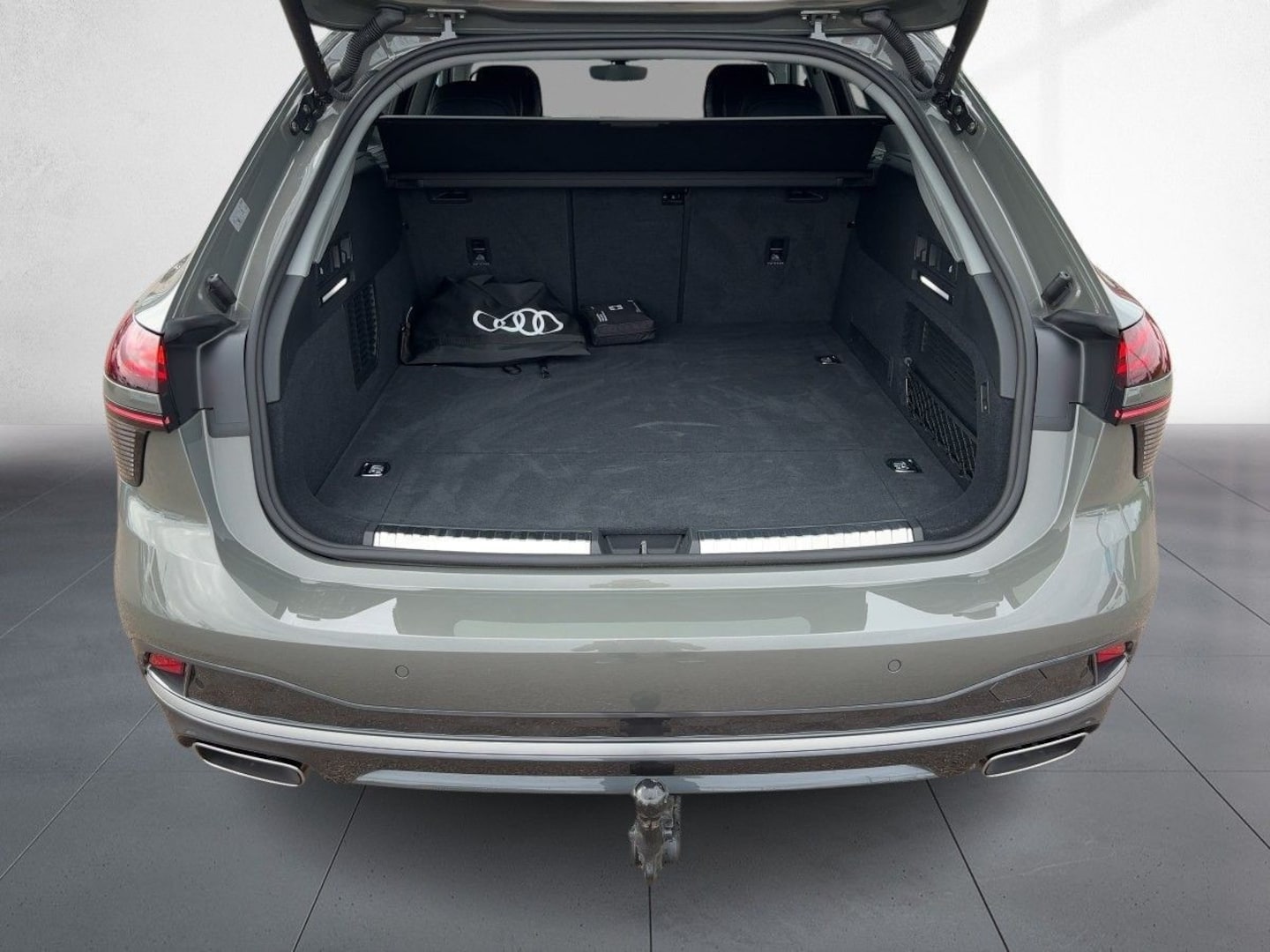 Bild über Audi A6 Avant e-hybrid e-hybrid quattro 220 kW S tronic - für weitere Informationen kontaktieren Sie den Audi Partner