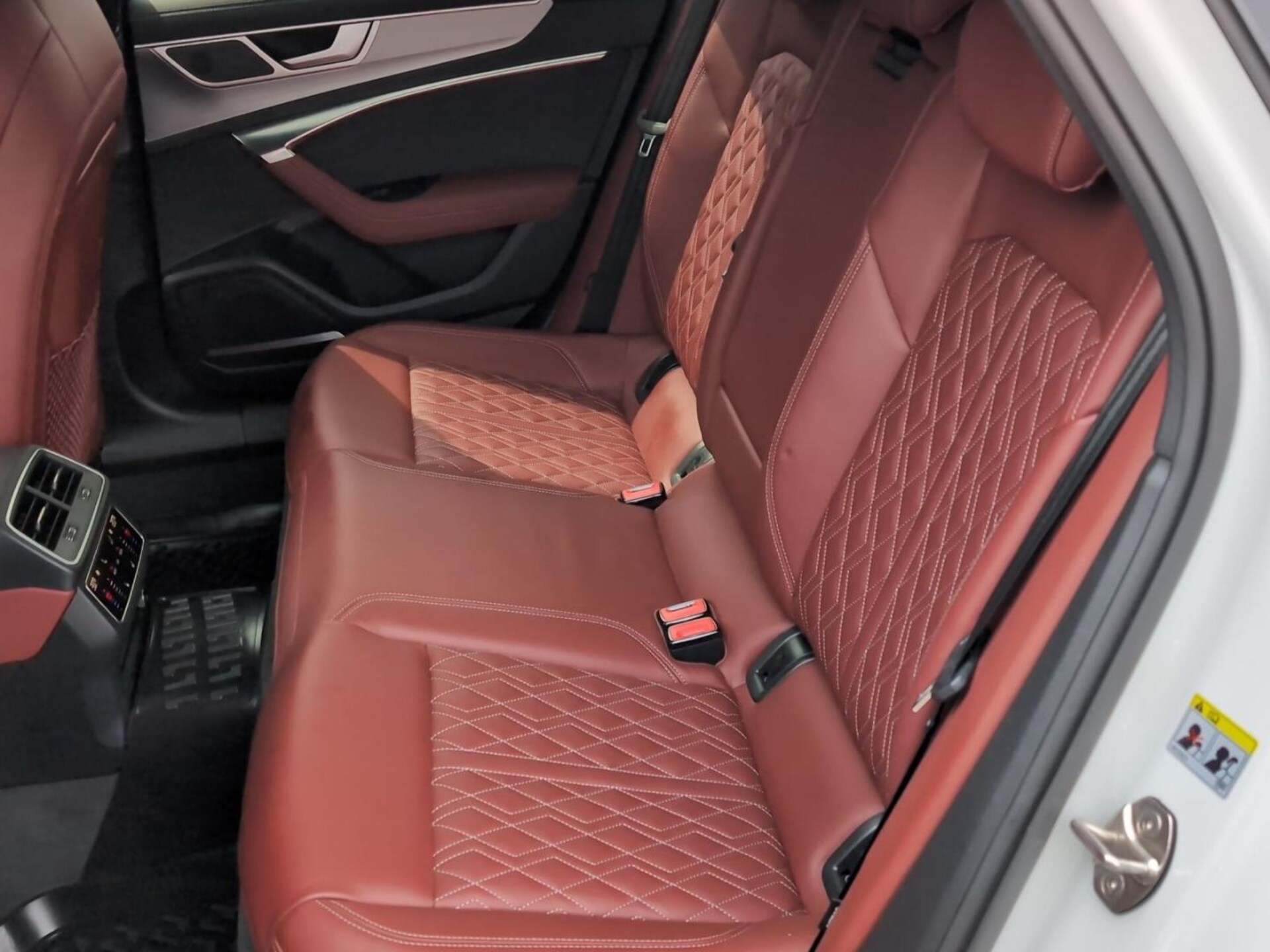 Audi S6 Avant