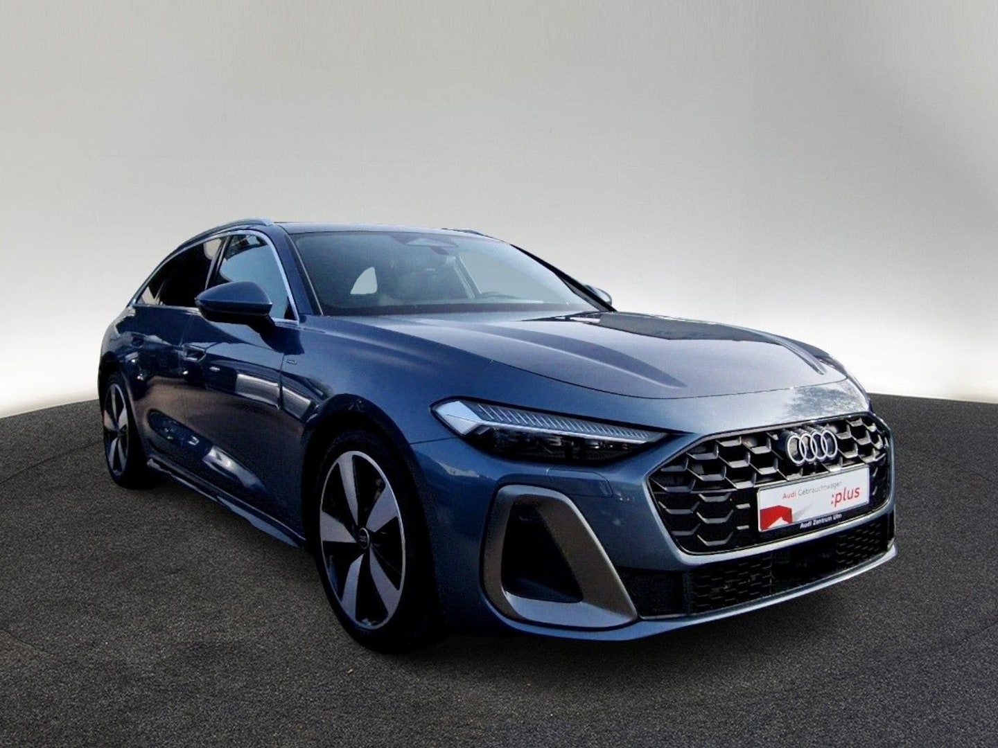 Bild über Audi A5 Avant e-hybrid e-hybrid quattro 220 kW S tronic - für weitere Informationen kontaktieren Sie den Audi Partner