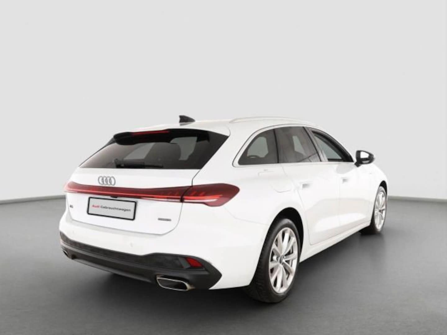 Bild über Audi A5 Avant e-hybrid e-hybrid quattro 220 kW S tronic - für weitere Informationen kontaktieren Sie den Audi Partner