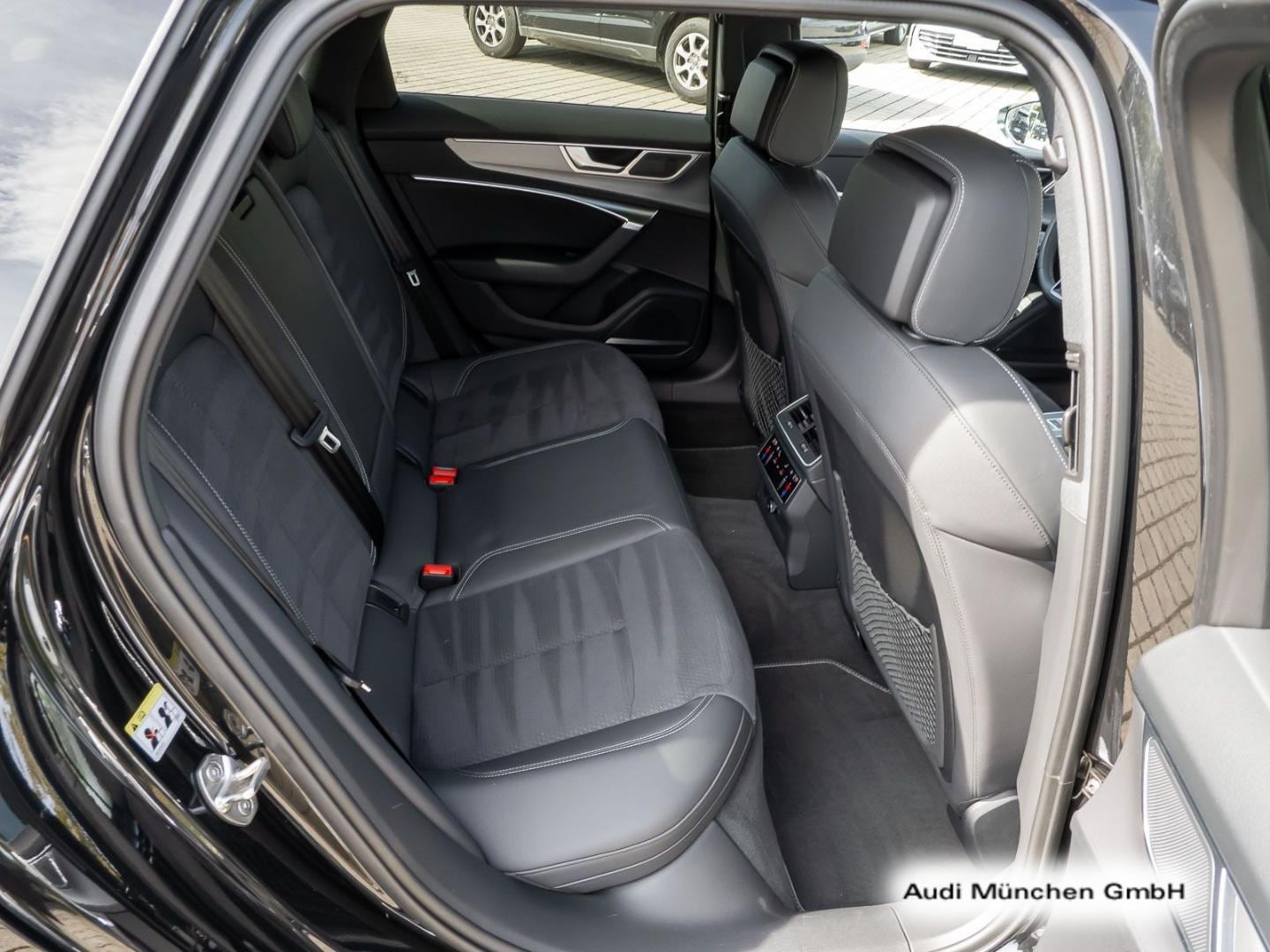 Bild über Audi S6 Avant TDI quattro tiptronic - für weitere Informationen kontaktieren Sie den Audi Partner