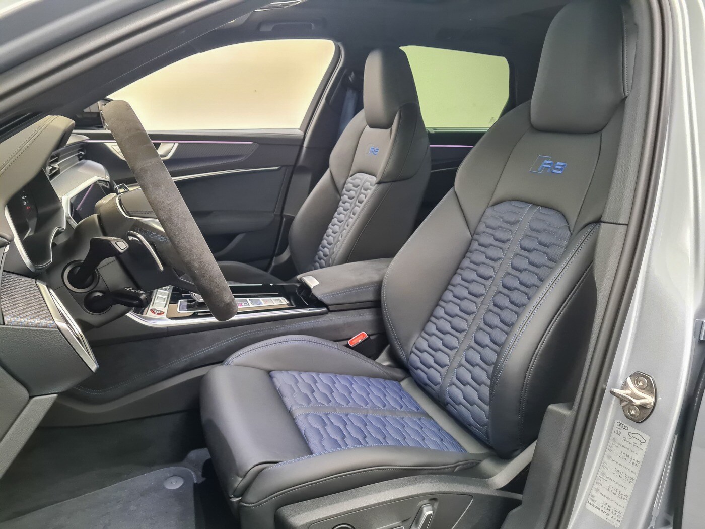 Image about Audi RS 6 Avant performance quattro tiptronic