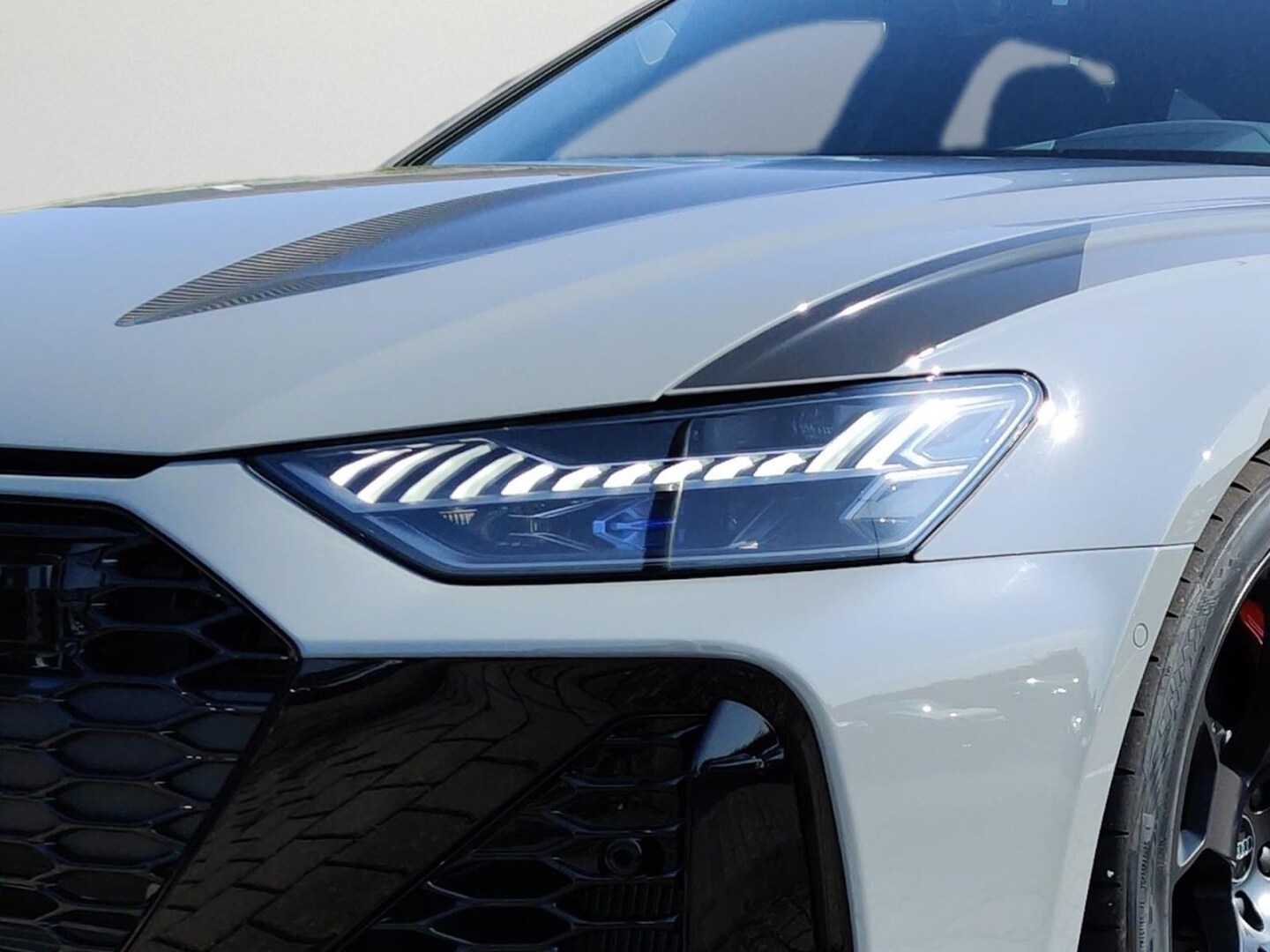 Image about Audi RS 6 Avant performance quattro tiptronic