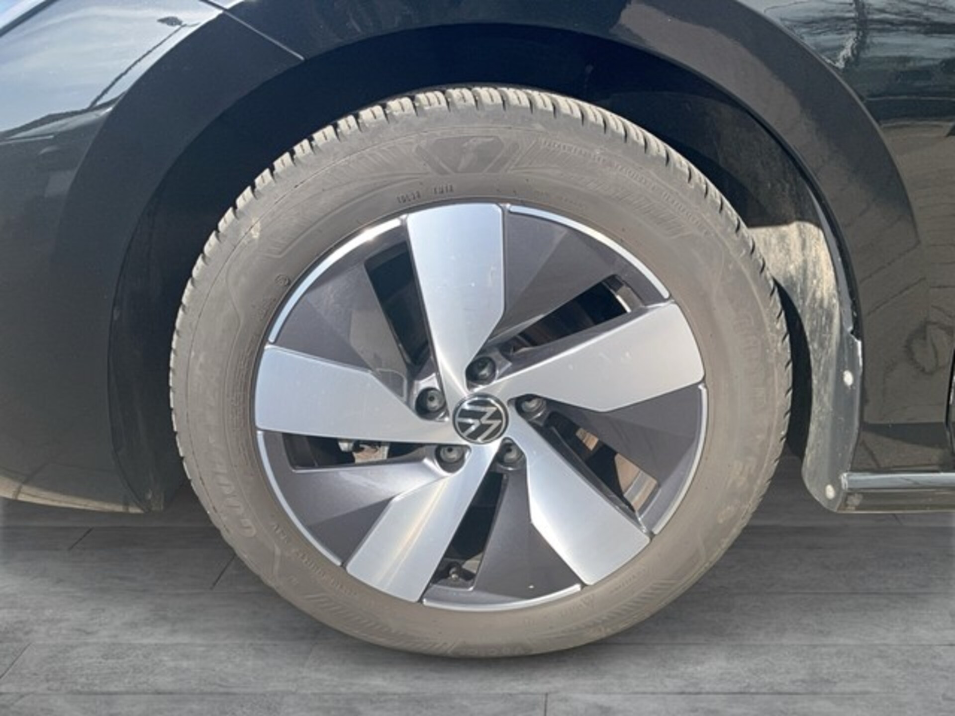Volkswagen Passat Basis-Modell