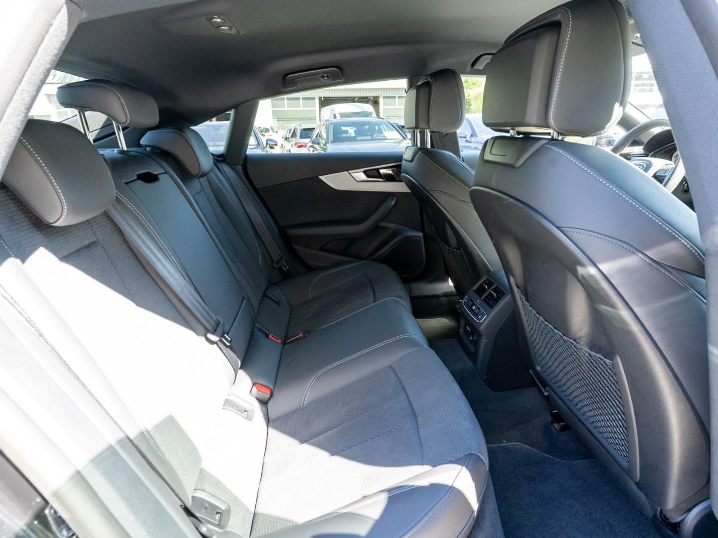 Bild über Audi A5 Sportback S line business 40 TDI quattro S tronic - für weitere Informationen kontaktieren Sie den Audi Partner