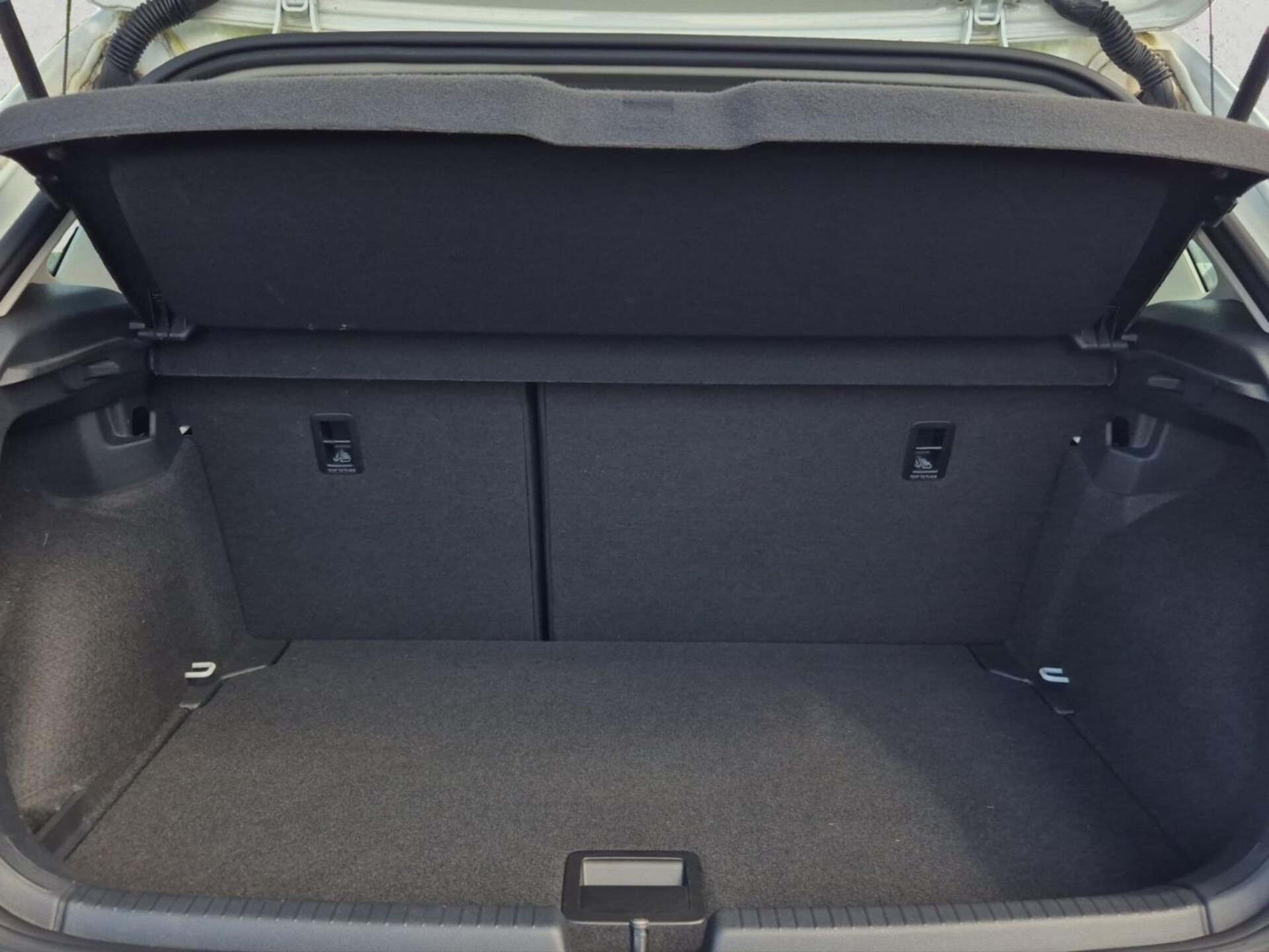 Volkswagen Polo Basis-Modell