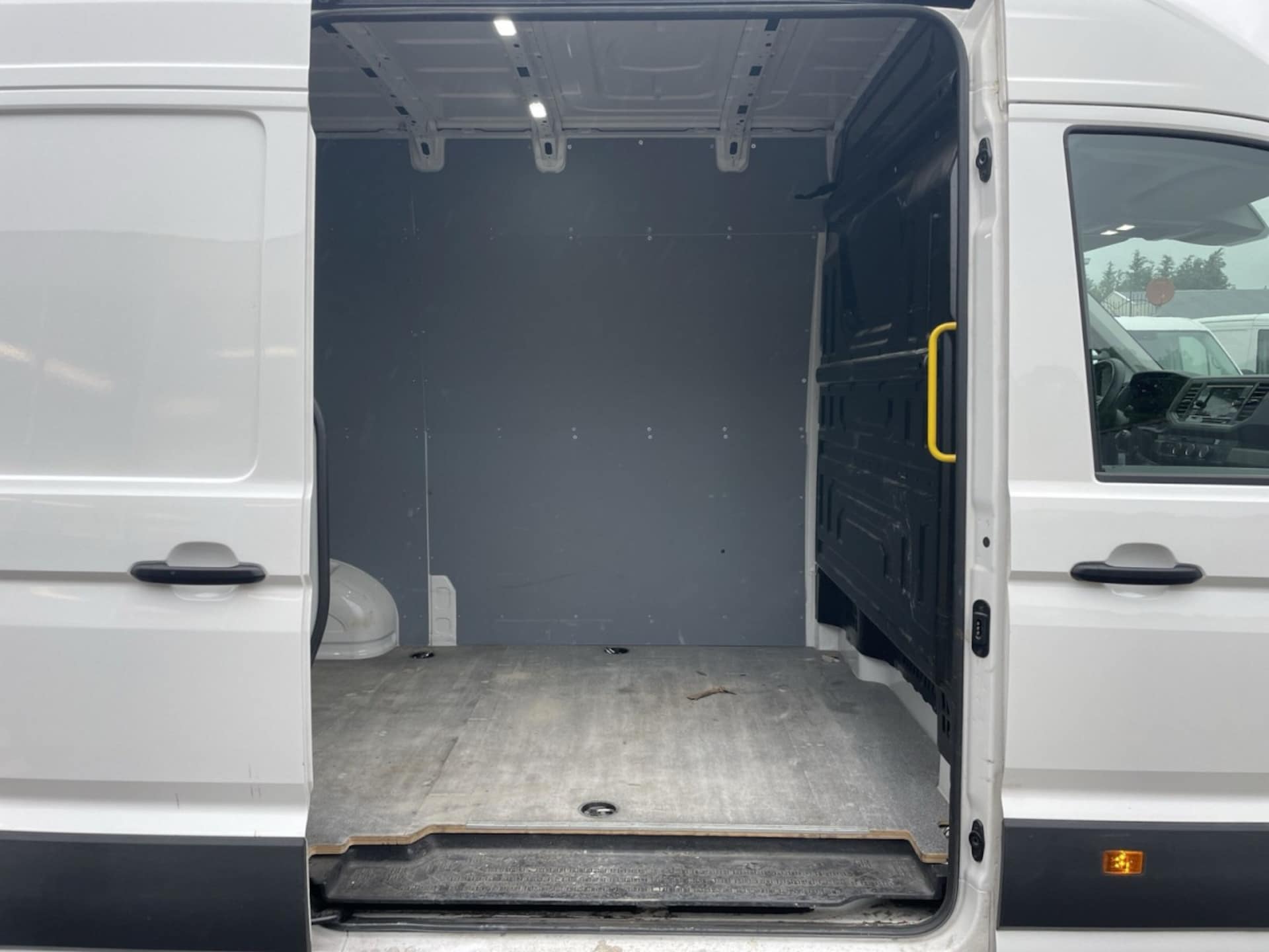 Volkswagen Crafter Kasten mittlerer Radstand