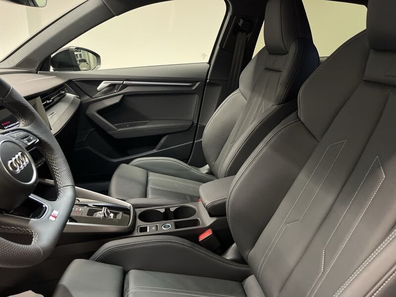 Immagine di Audi A3 Sportback TFSI e S line edition 45 TFSI e 180 kW (245 CV) S tronic - Vista: for more details contact your dealer