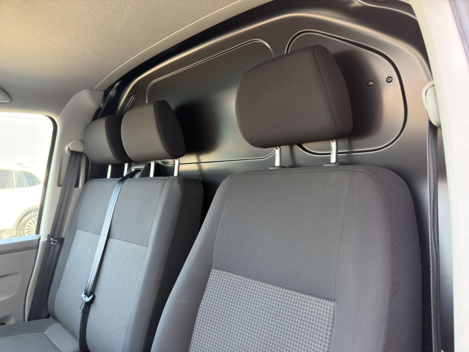 Volkswagen T6.1 Transporter Kasten langer Radstand