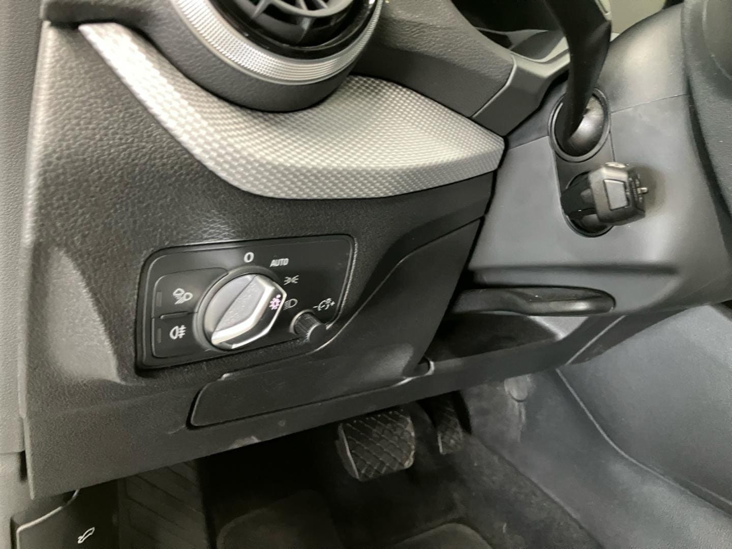 Bild über Audi Q2 advanced 35 TFSI S tronic - für weitere Informationen kontaktieren Sie den Audi Partner