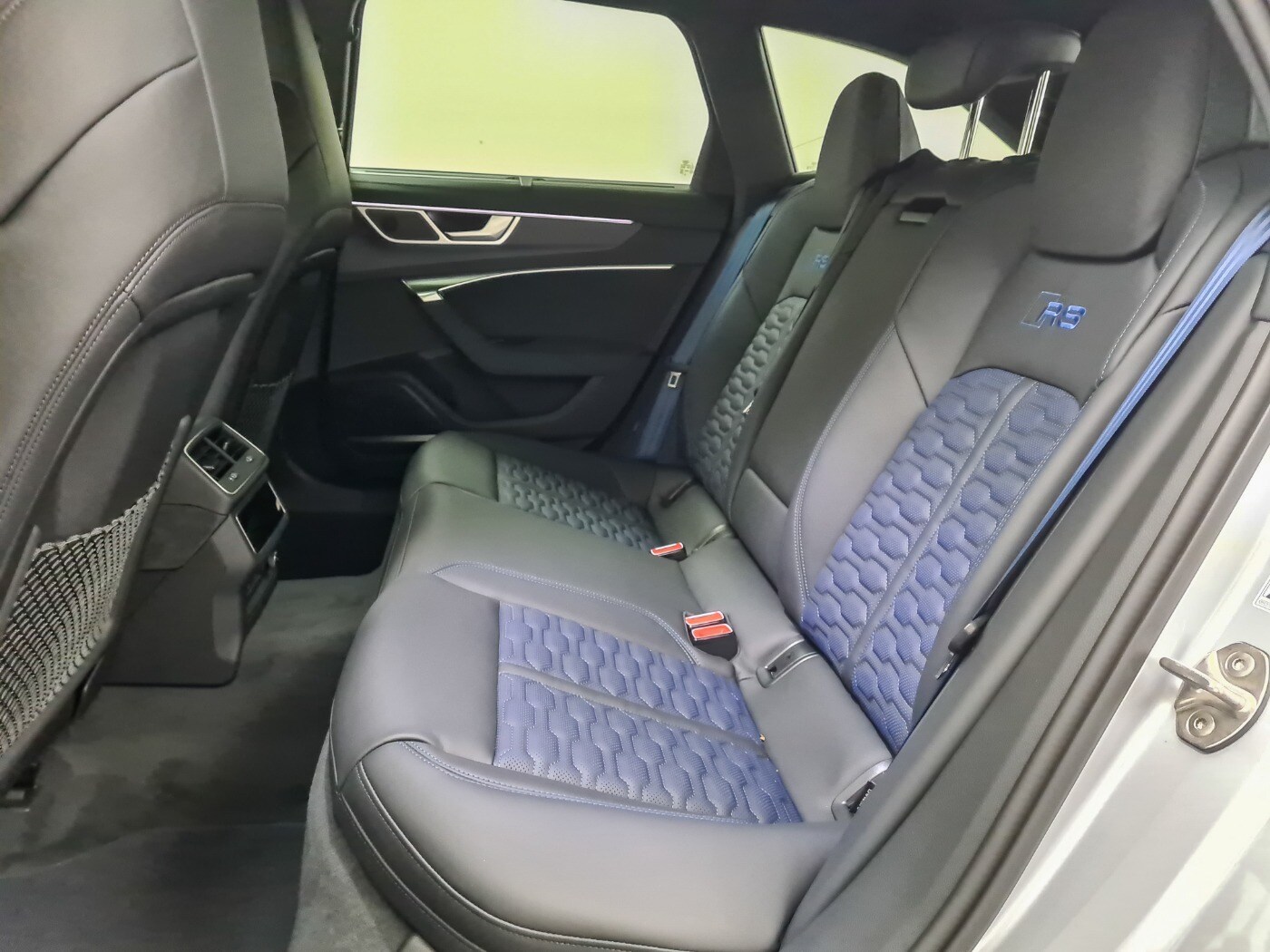 Image about Audi RS 6 Avant performance quattro tiptronic