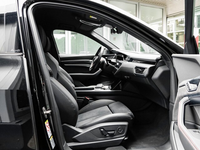 Image about Audi Q8 e-tron advanced 55 e-tron quattro