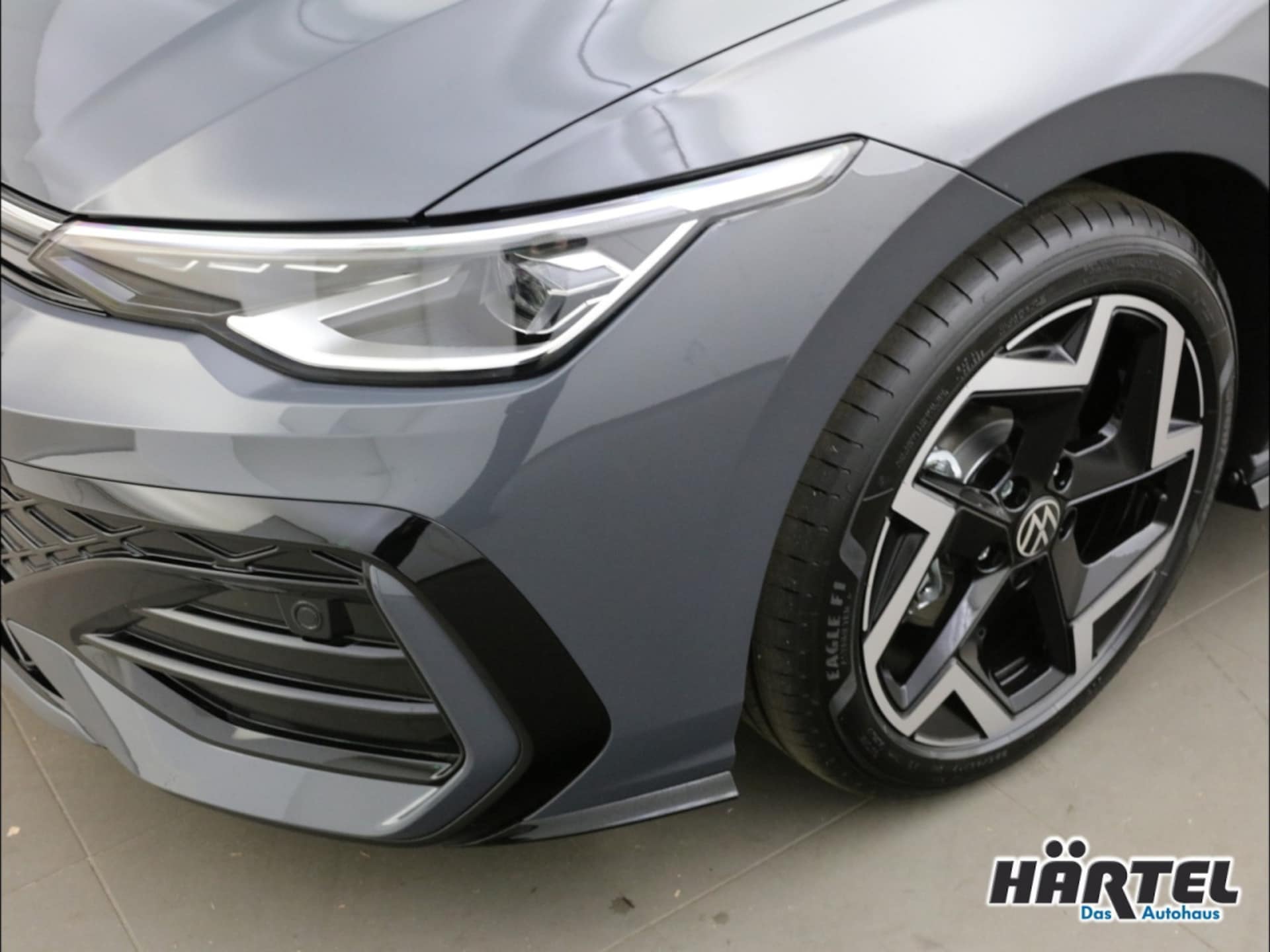 Volkswagen Golf R-Line