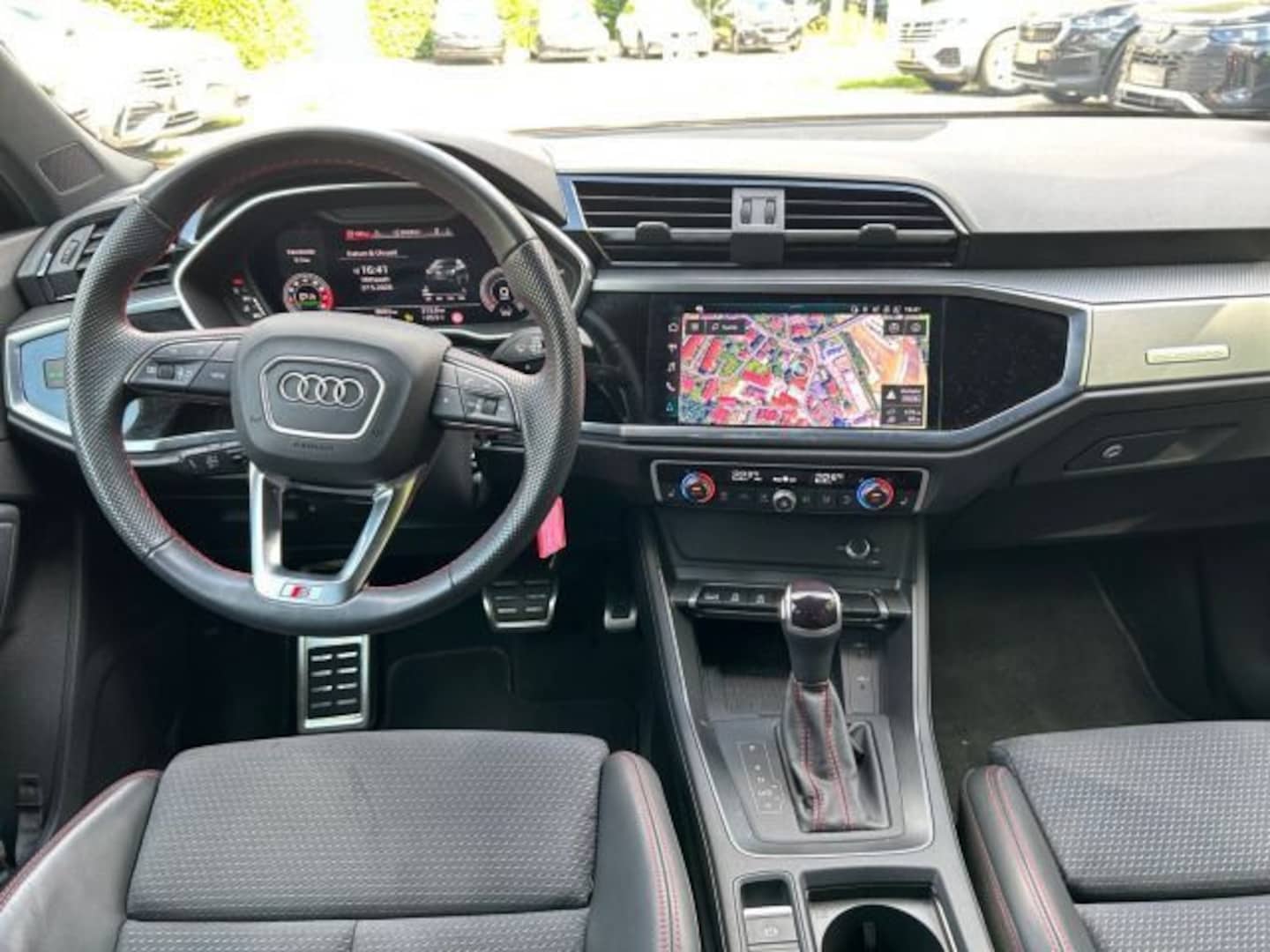 Bild über Audi Q3 Sportback S line 40 TFSI quattro S tronic - für weitere Informationen kontaktieren Sie den Audi Partner