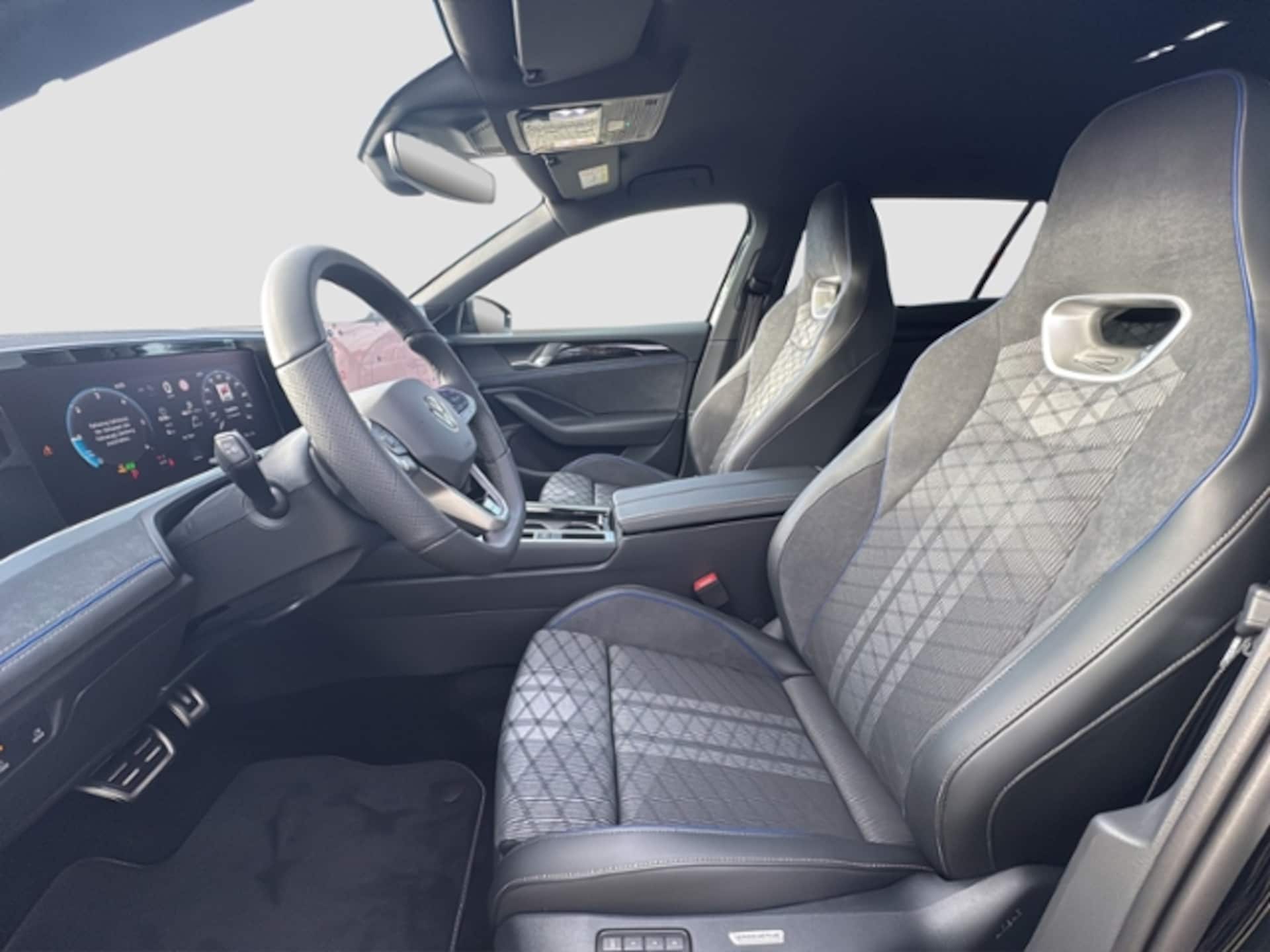 Volkswagen Passat R-Line