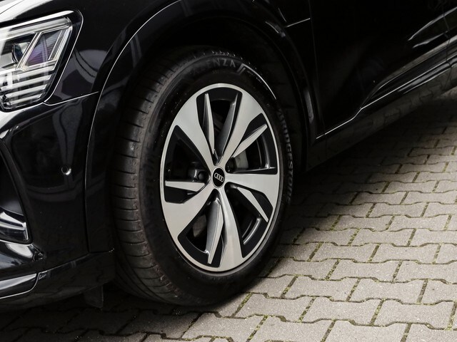 Image about Audi Q8 e-tron advanced 55 e-tron quattro