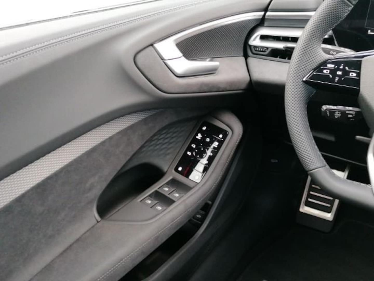 Bild über Audi A5 Avant TFSI quattro S tronic - für weitere Informationen kontaktieren Sie den Audi Partner