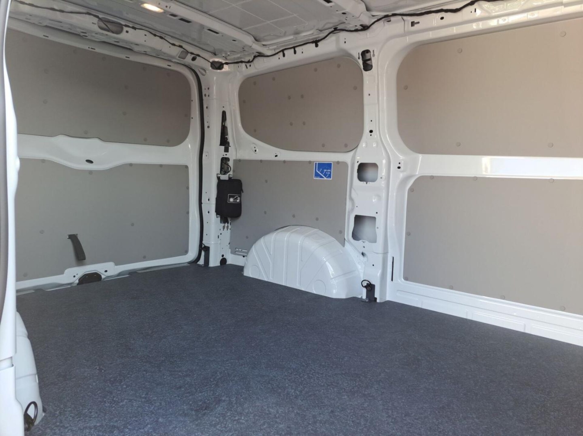Volkswagen Transporter Kasten kurzer Radstand