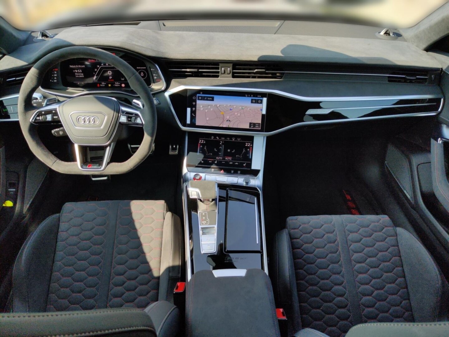Image about Audi RS 6 Avant performance quattro tiptronic