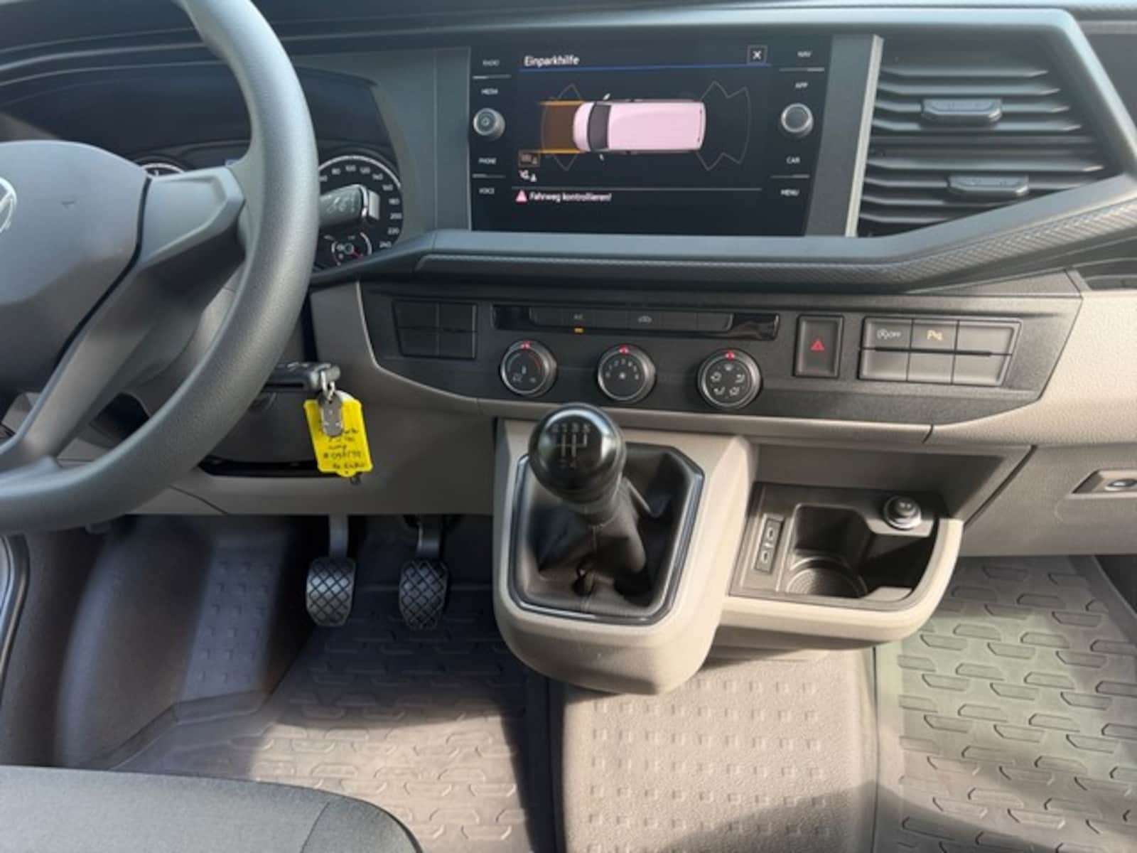 Volkswagen T6.1 Transporter Kasten langer Radstand – Bild 15