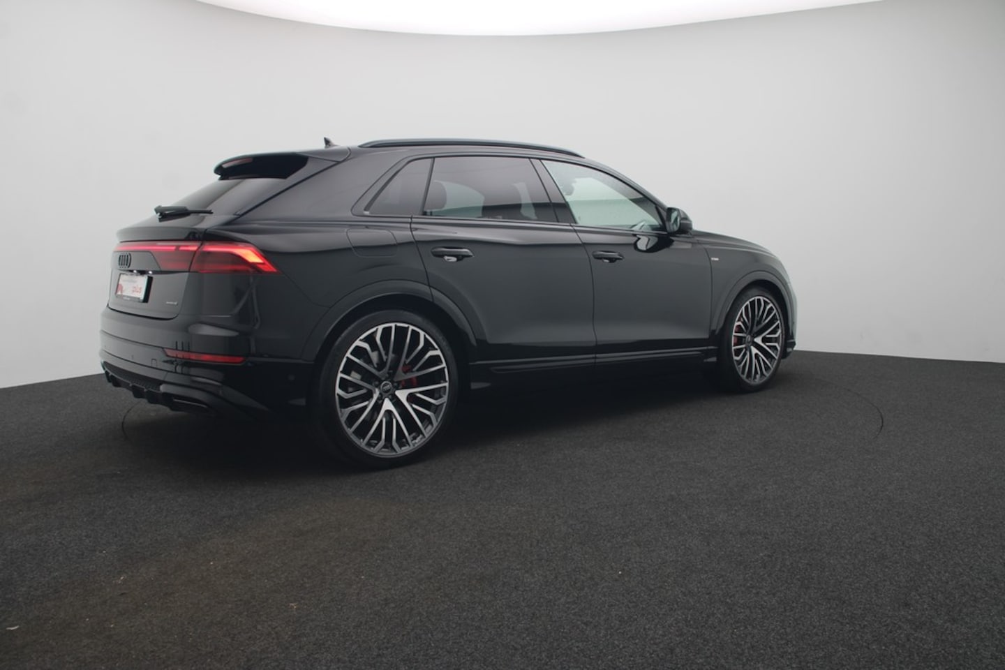 Bild über Audi Q8 SUV TFSI e S line business TFSI e quattro 290 kW tiptronic - für weitere Informationen kontaktieren Sie den Audi Partner